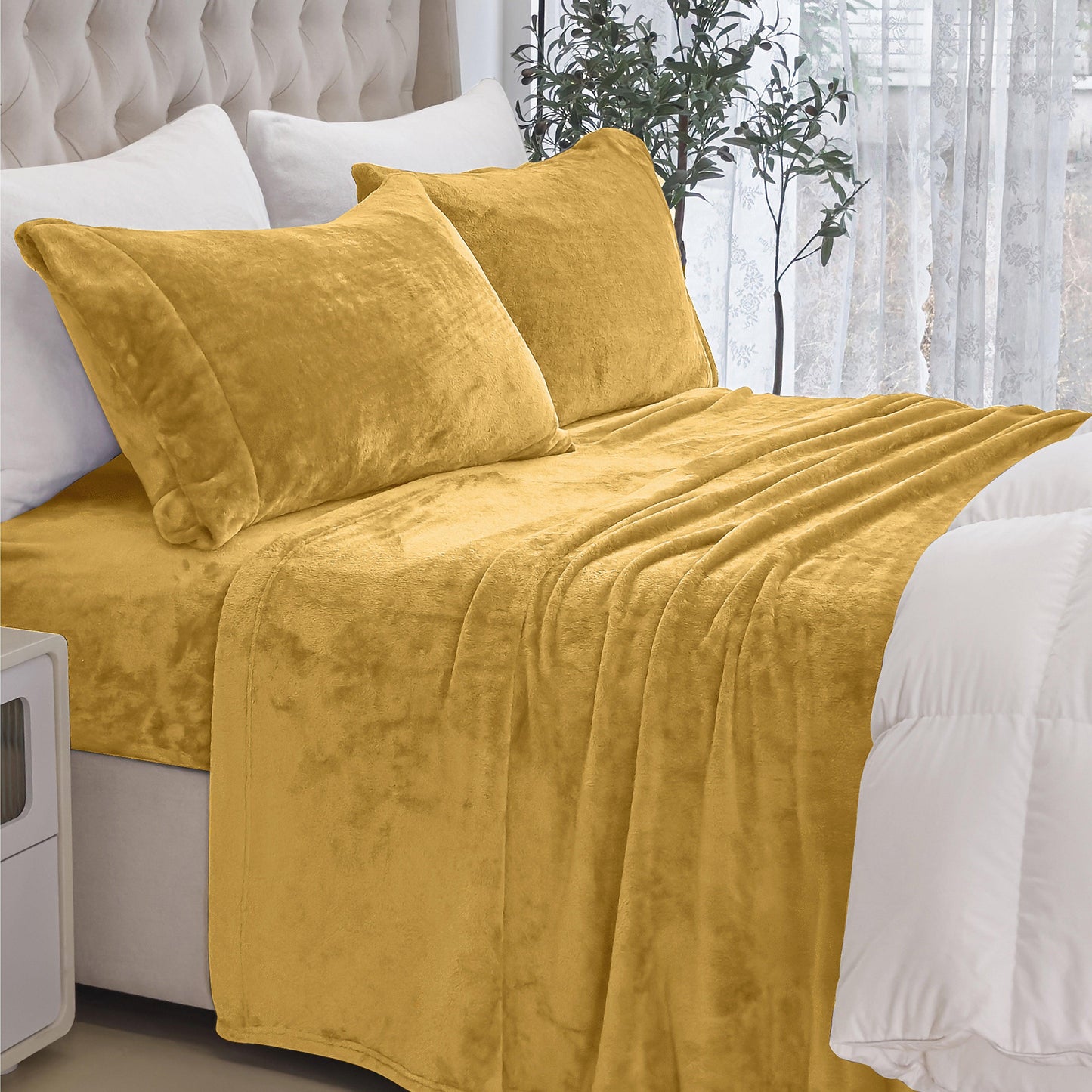 Elegant Comfort 4-Piece Velvet Plush Flannel Sheet Set