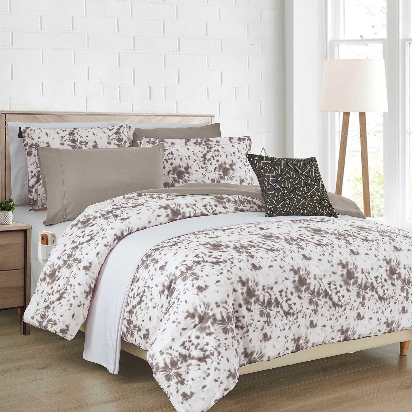 Elegant Comfort 10-Piece Tie-Dye Comforter Set, Includes 6-Piece Sheet Set with Double Sided Storage Pockets