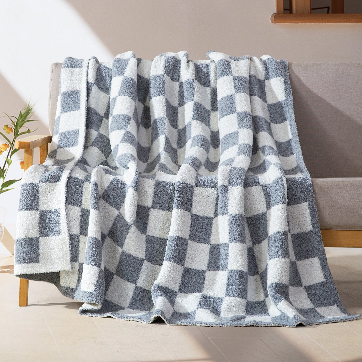 Elegant Comfort 50" x 70" Ultra Soft Checkered Knitted Throw Blanket