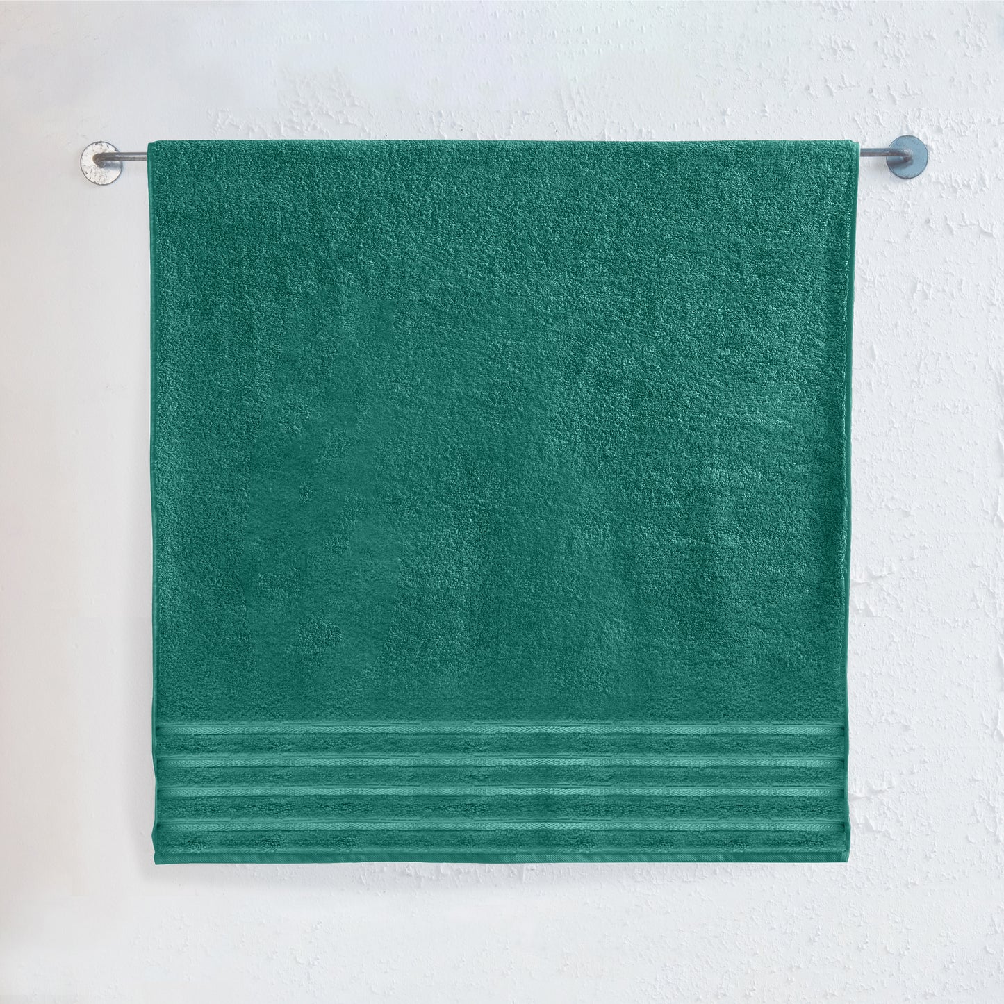 Elegant Comfort 1-Piece Premium Turkish Cotton 4 Lines Stripe Jumbo Towel, 35x 70 inch