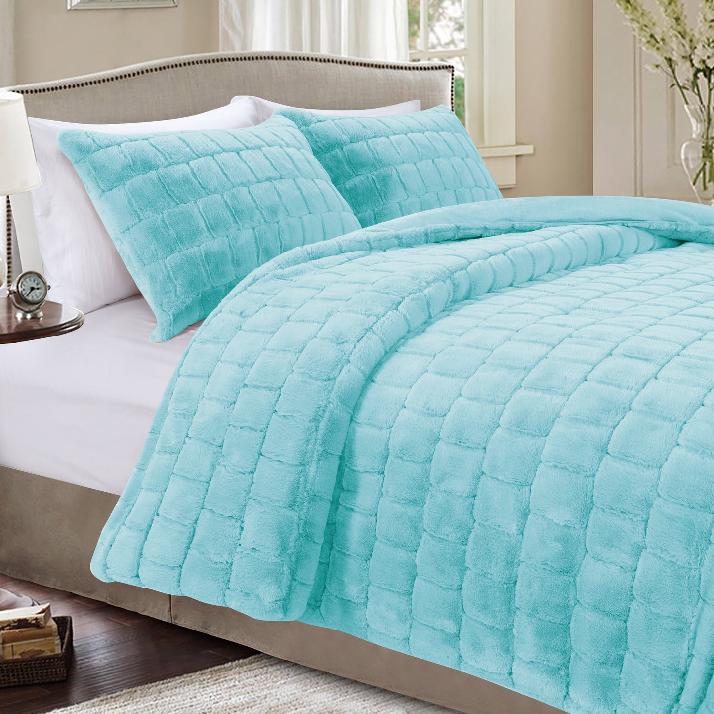Elegant Comfort Fluffy 3-Piece Faux Rabbit Fur Comforter Set