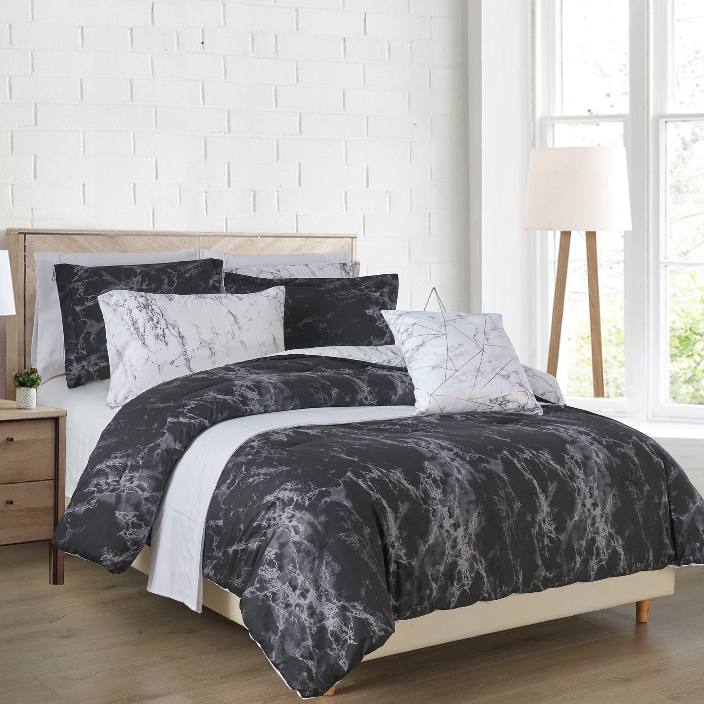 Elegant Comfort Reversible 10-Piece Marble Print Comforter Set, Includes 6-Piece Sheet Set with Double Sided Storage Pockets