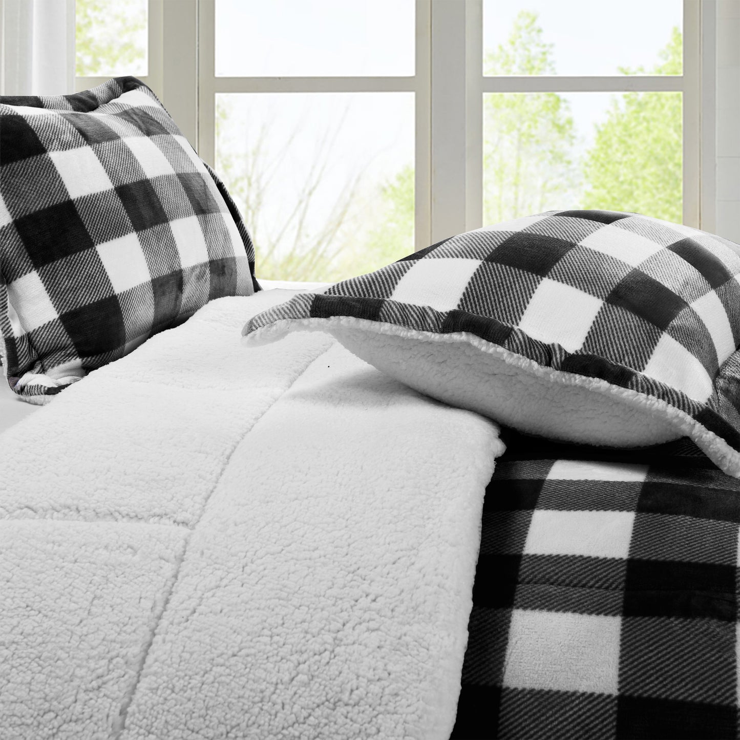 Elegant Comfort 3-Piece Buffalo Micro-Suede Reversible Sherpa - Lodge-Plaid Pattern Comforter Set