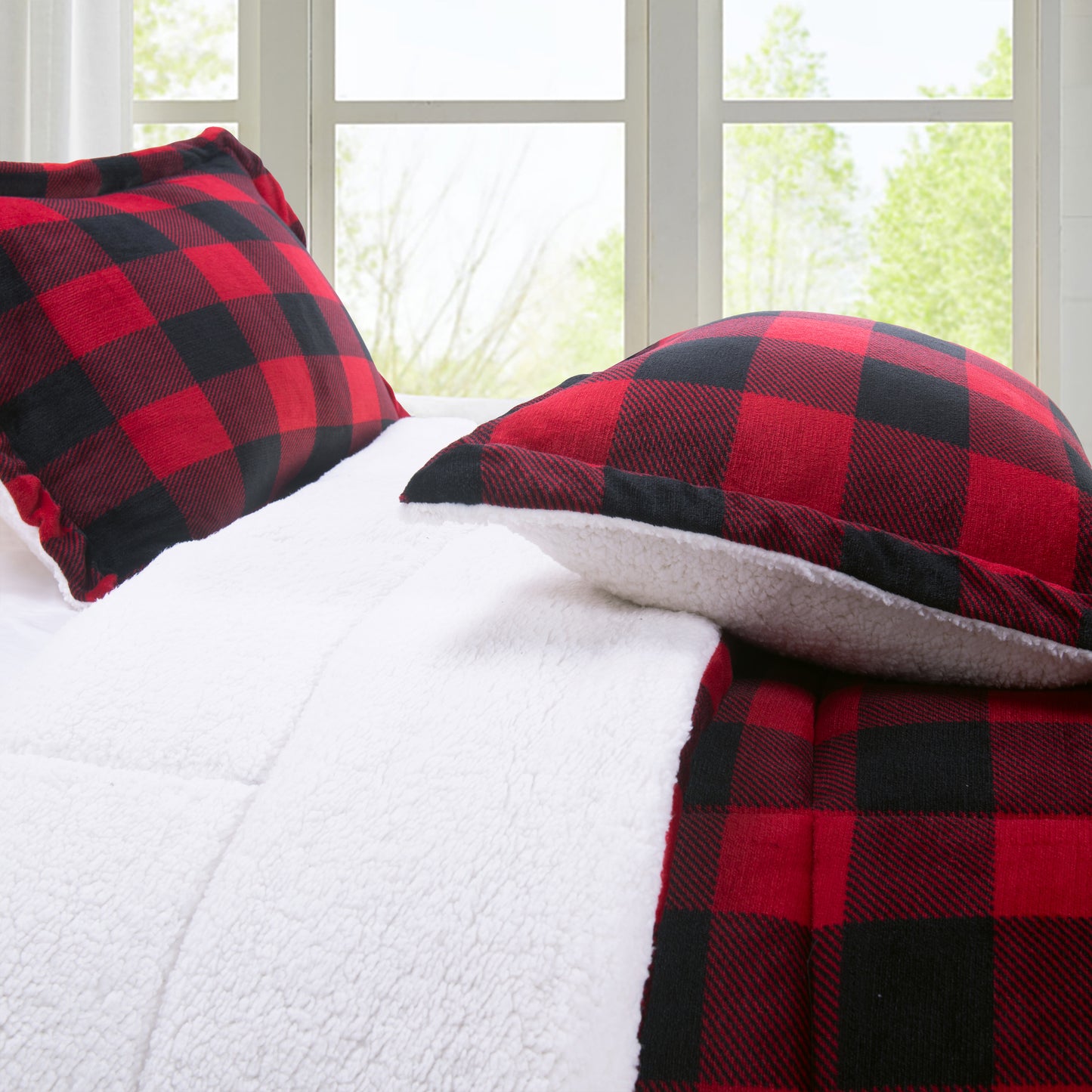 Elegant Comfort 3-Piece Buffalo Micro-Suede Reversible Sherpa - Lodge-Plaid Pattern Comforter Set