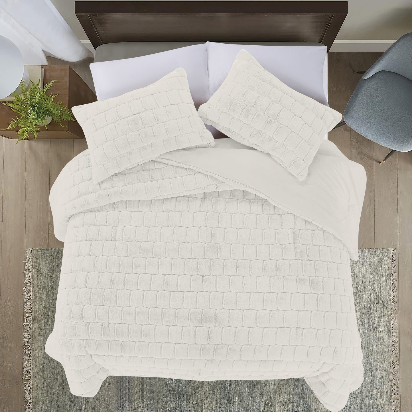 Elegant Comfort Fluffy 3-Piece Faux Rabbit Fur Comforter Set