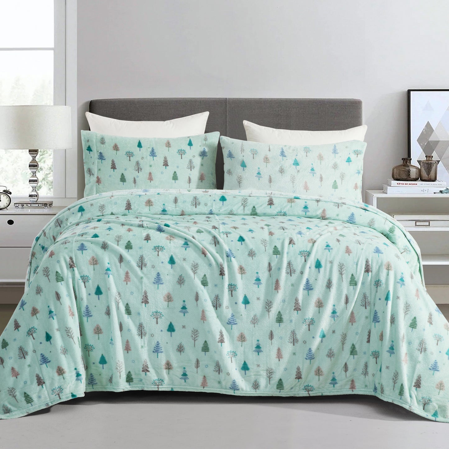 Elegant Comfort 4-Piece Holiday Christmas Velvet Plush Flannel Sheet Set