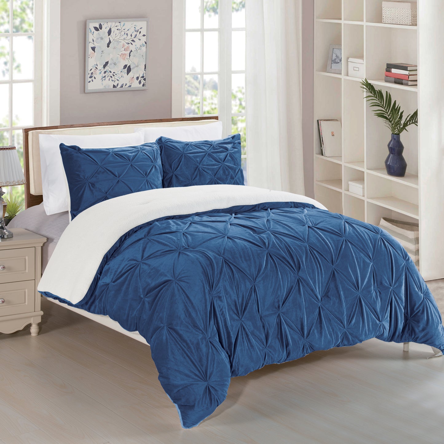 Elegant Comfort 3-Piece Pinch Pleated Micro-Suede Reversible Sherpa - Comforter Set