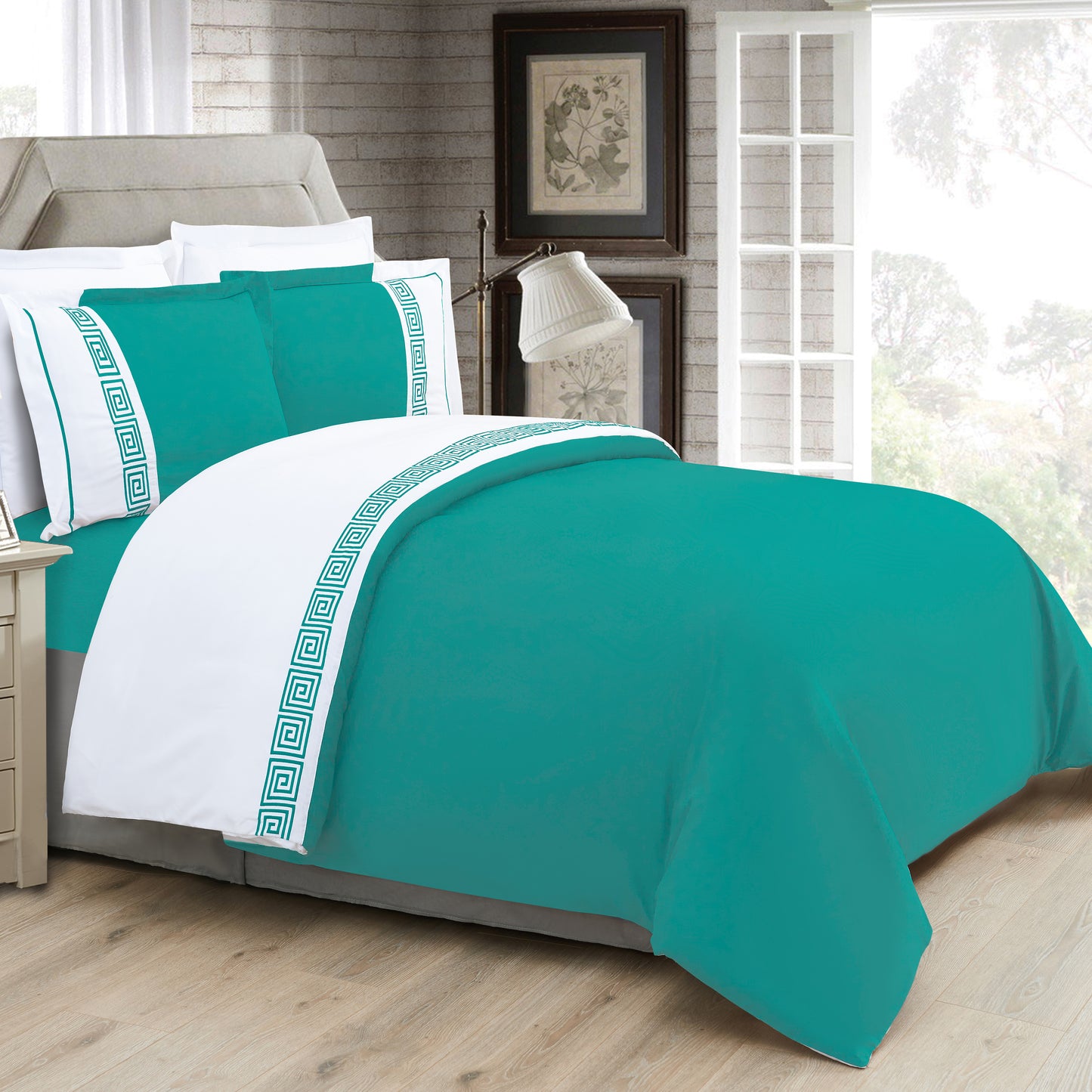 Elegant Comfort 3-Piece Greek Embroidered Duvet Cover Set