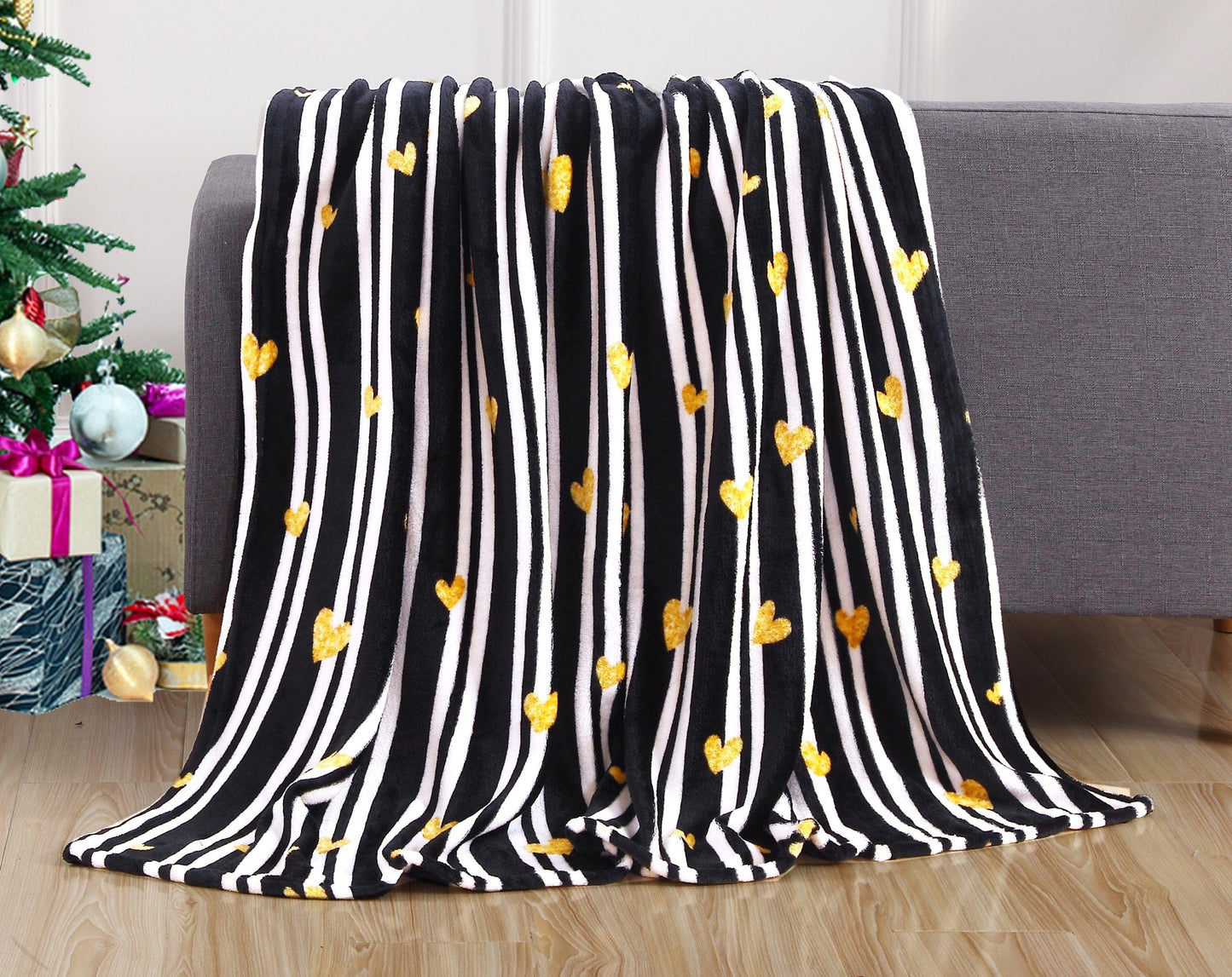 Elegant Comfort Valentine's Day 50" x 60" Throw - Love Theme Flannel Fleece Throw Blanket