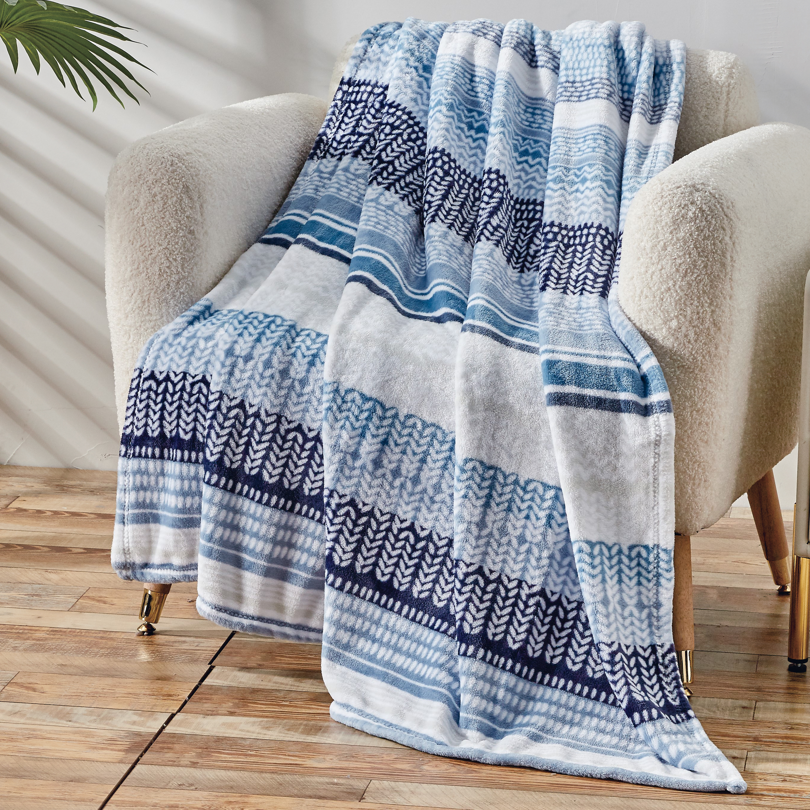 Printed Bed or Oversized Couch Blanket - Lightweight for All Season Warmth