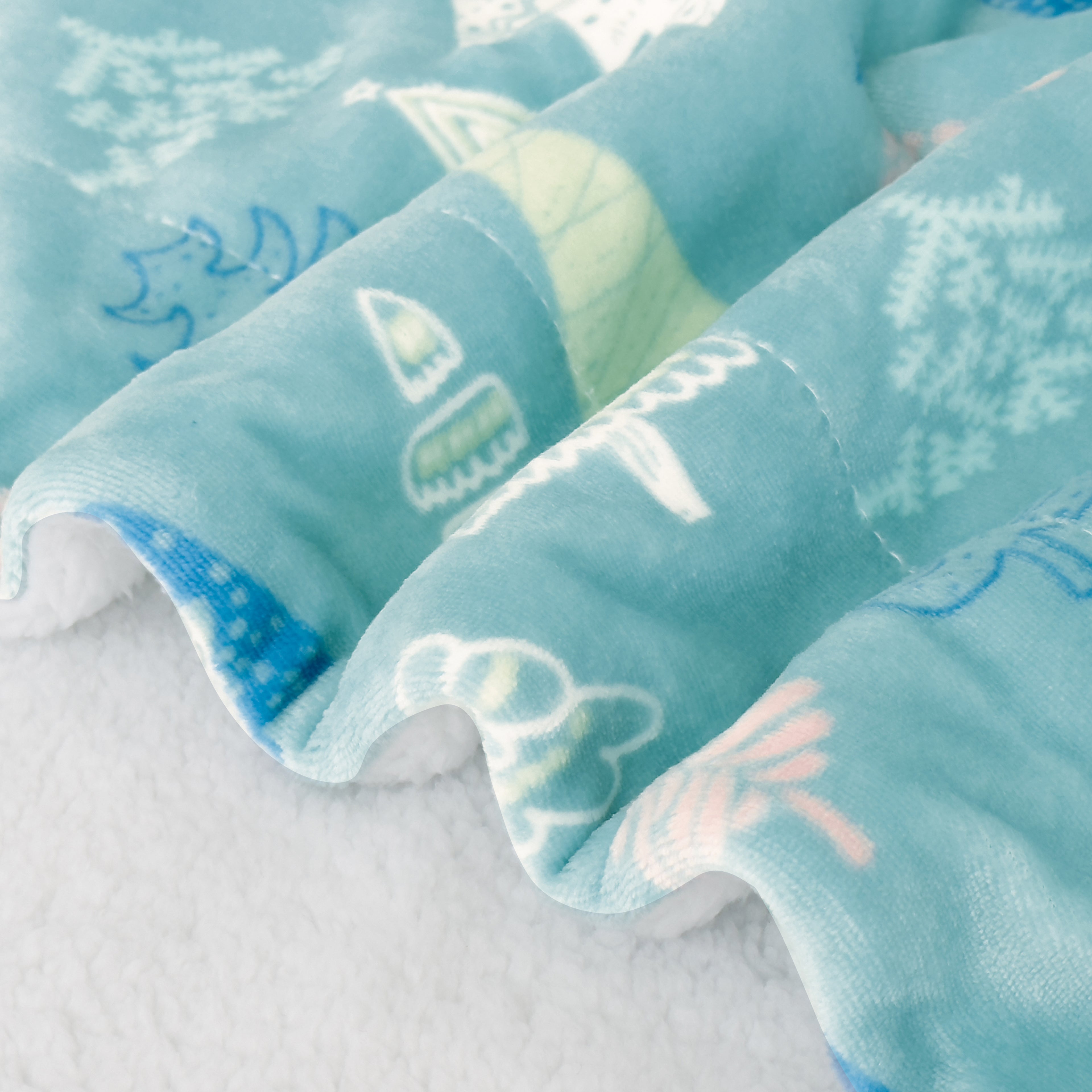 Christmas Sherpa Throw with Flannel Fleece - 50 x 60 inches