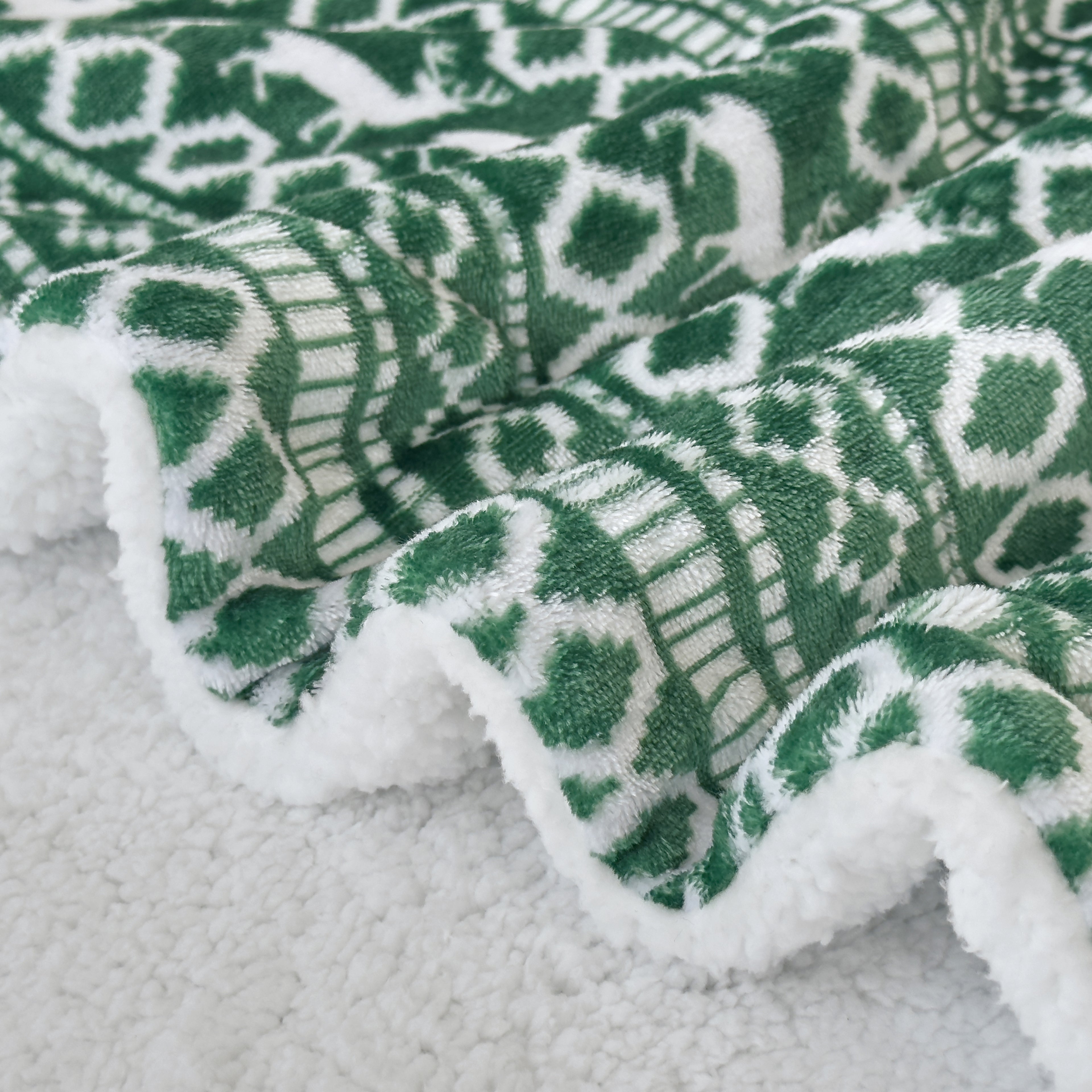 Christmas Sherpa Throw with Flannel Fleece - 50 x 60 inches