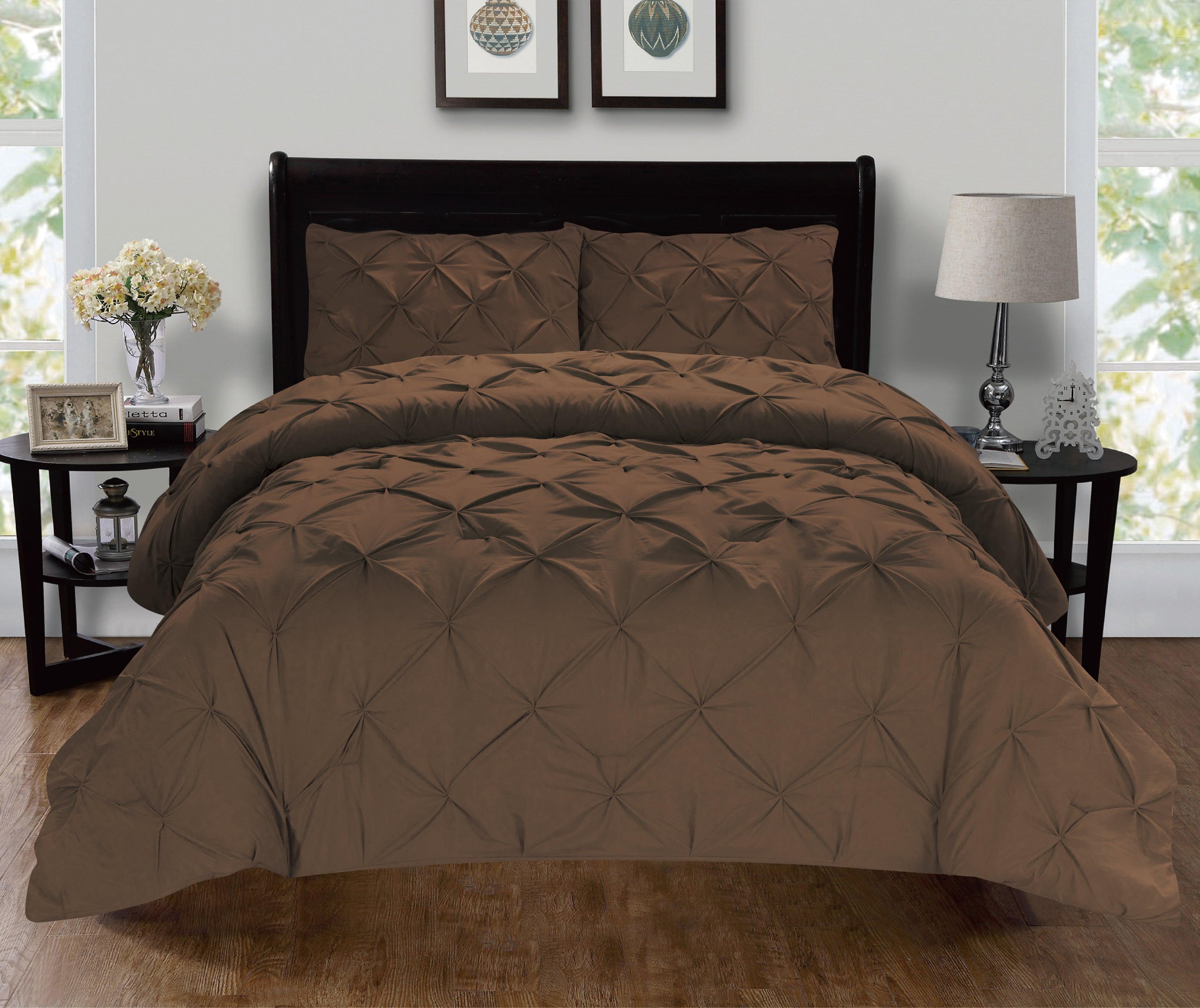Pinch Pleated Pintuck Pattern, 3-Piece Duvet Cover Set - Features Corner Ties