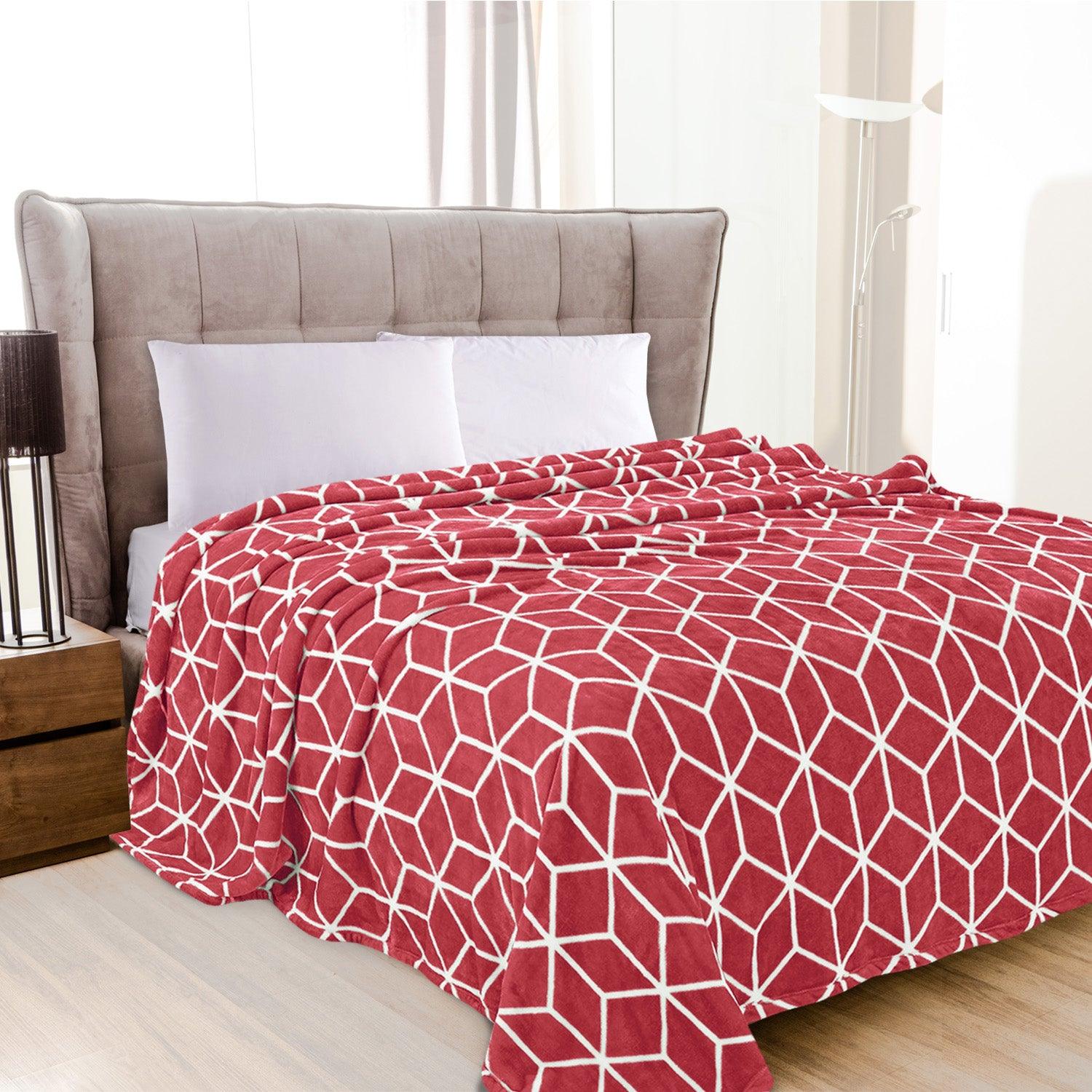 Cube Printed Velour Fleece Blanket - Geometric Design Velvety Feel