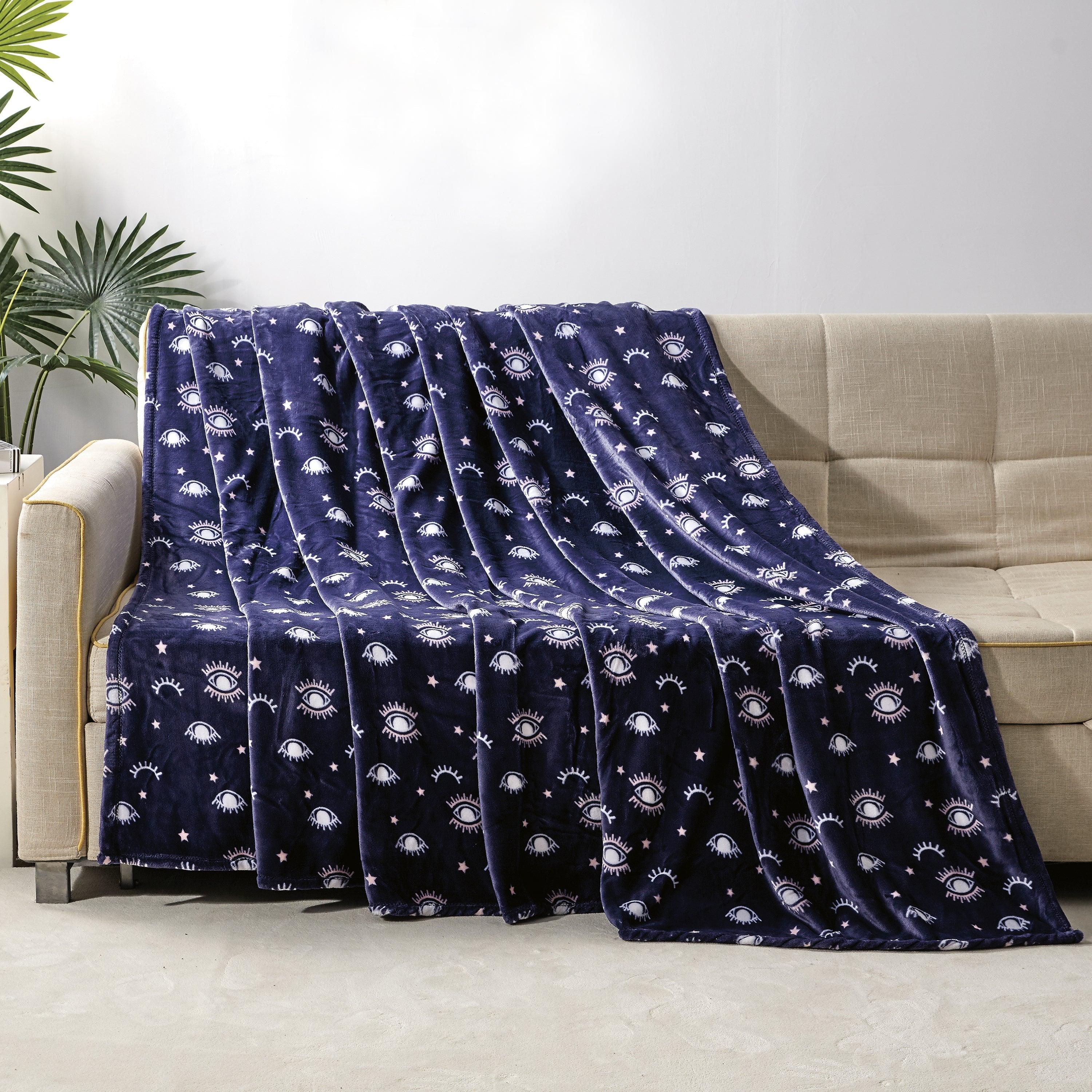 Printed Bed or Oversized Couch Blanket - Lightweight for All Season Warmth