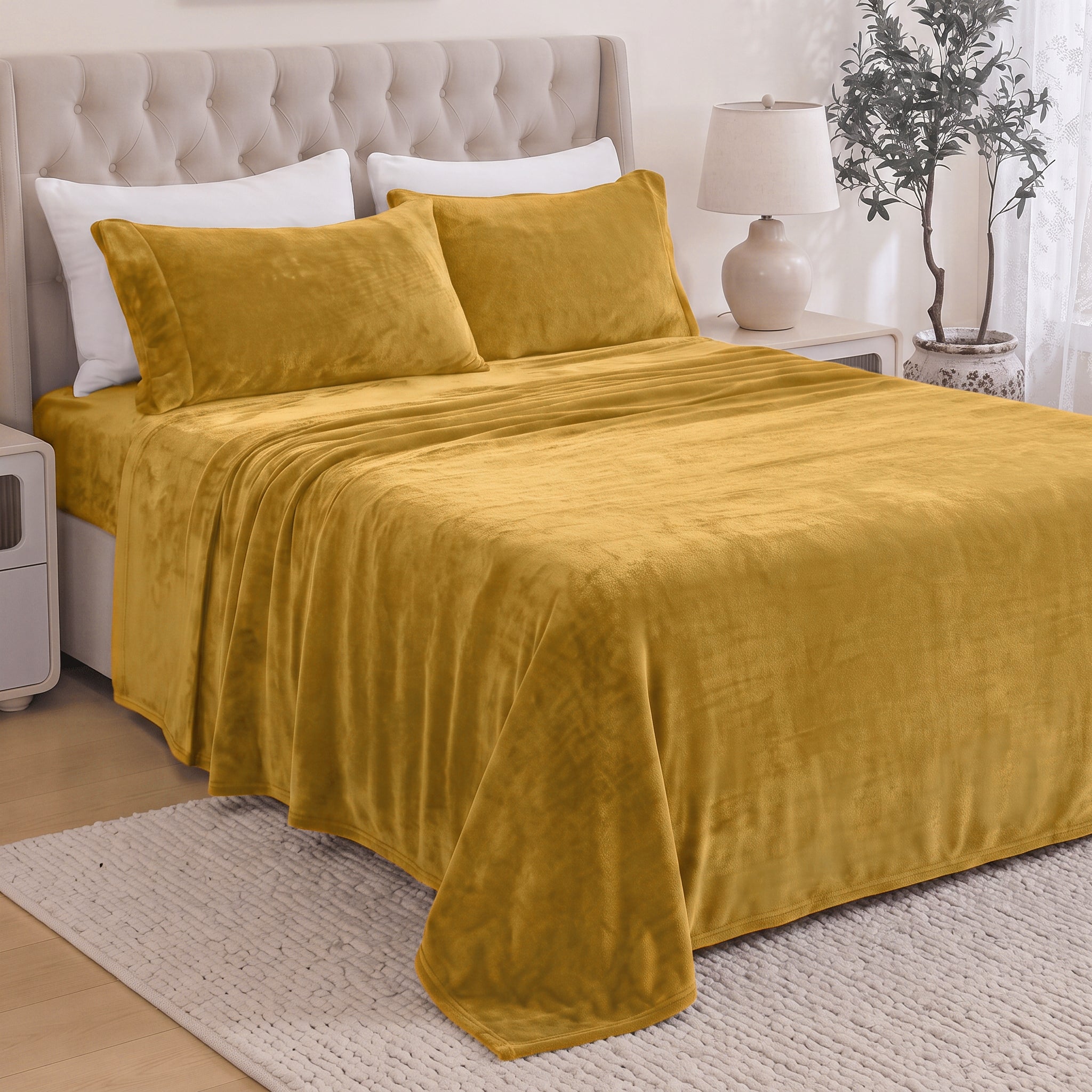 4-Piece Velvet Plush Flannel Sheet Set