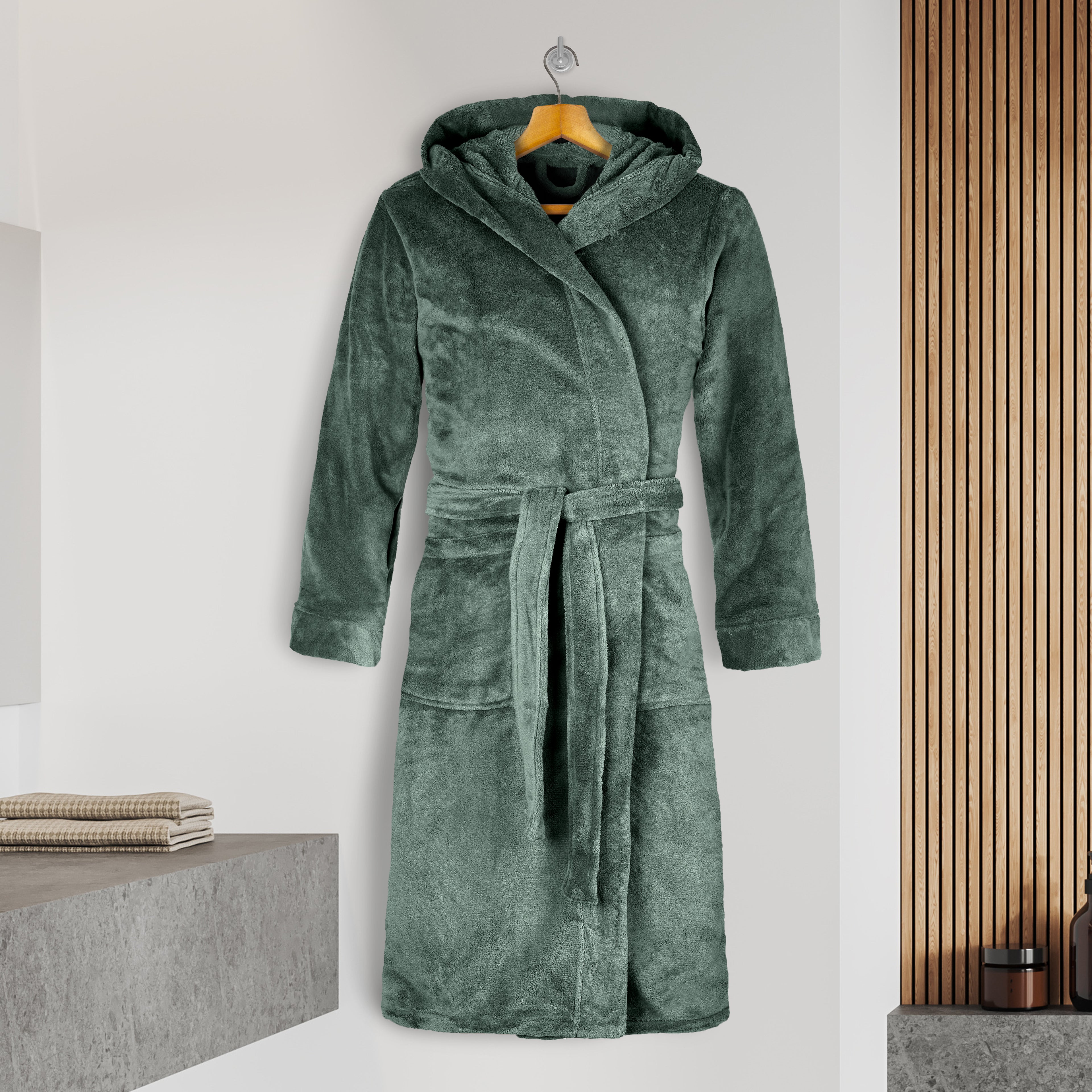 Men Hooded Velvet Fleece Long Bathrobe