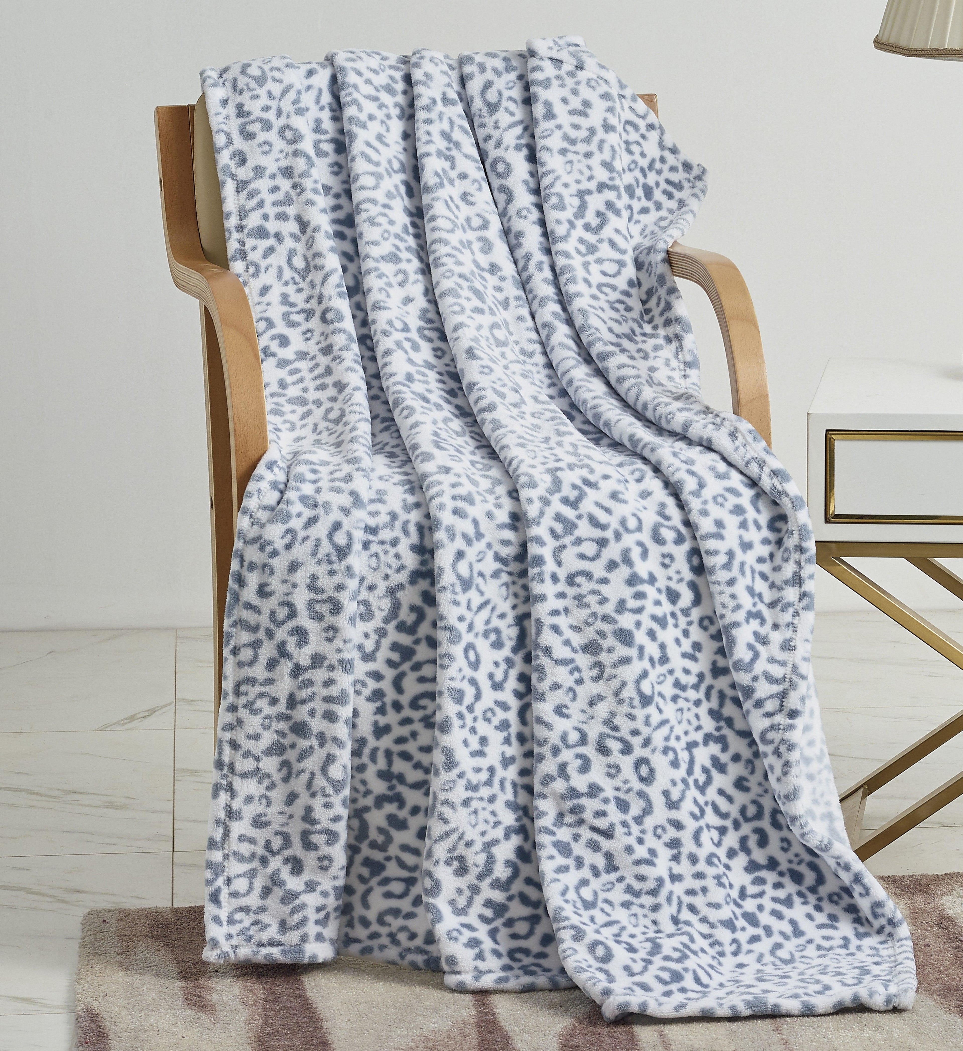 50" x 70" Decorative Flannel Fleece Throw Blanket