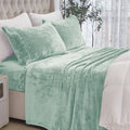 4-Piece Velvet Plush Flannel Sheet Set
