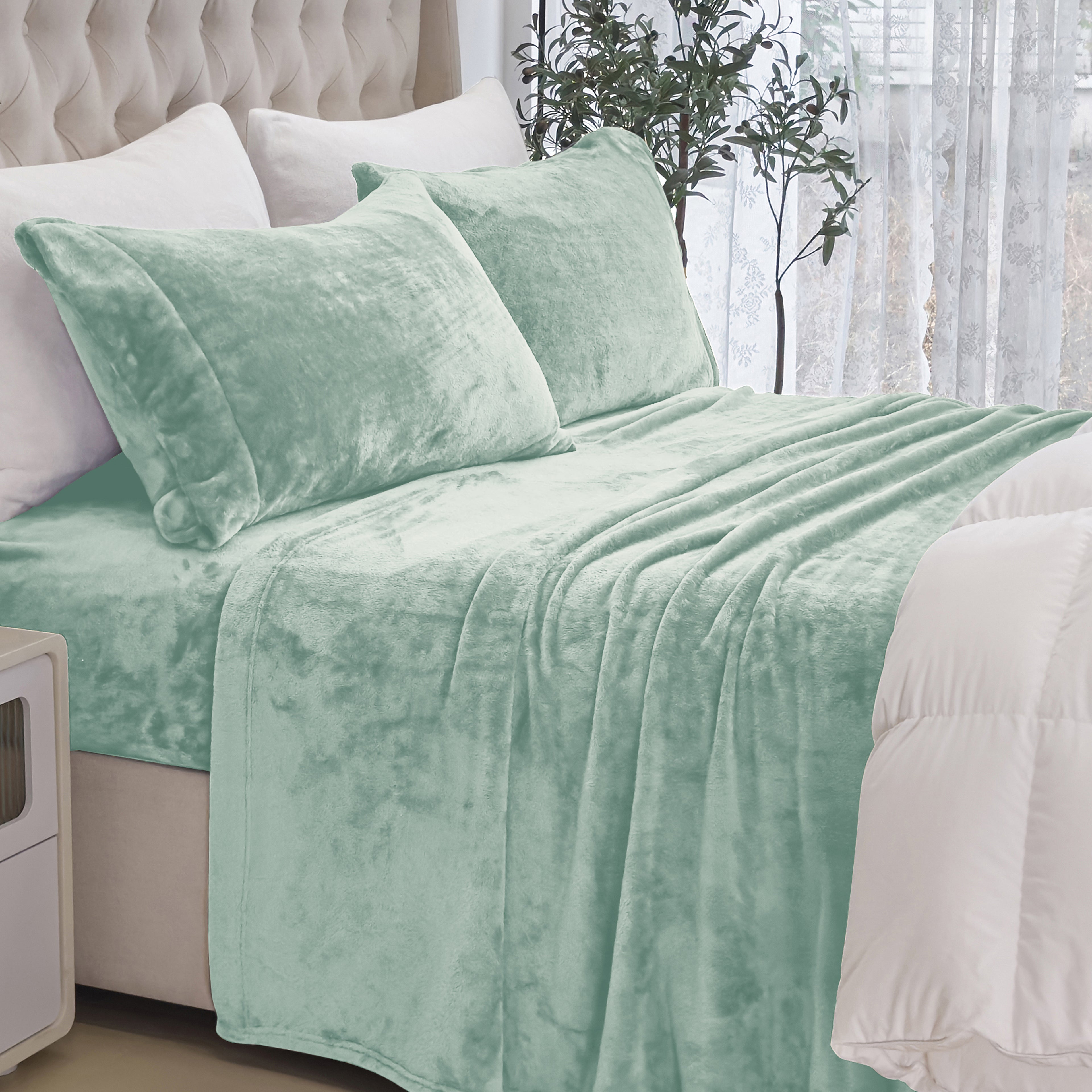 4-Piece Velvet Plush Flannel Sheet Set
