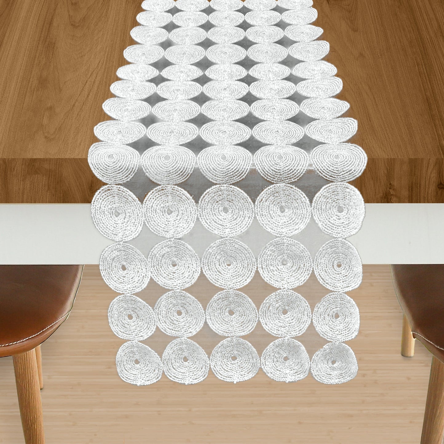 Elegant Comfort Embroidery Misho Table Runner