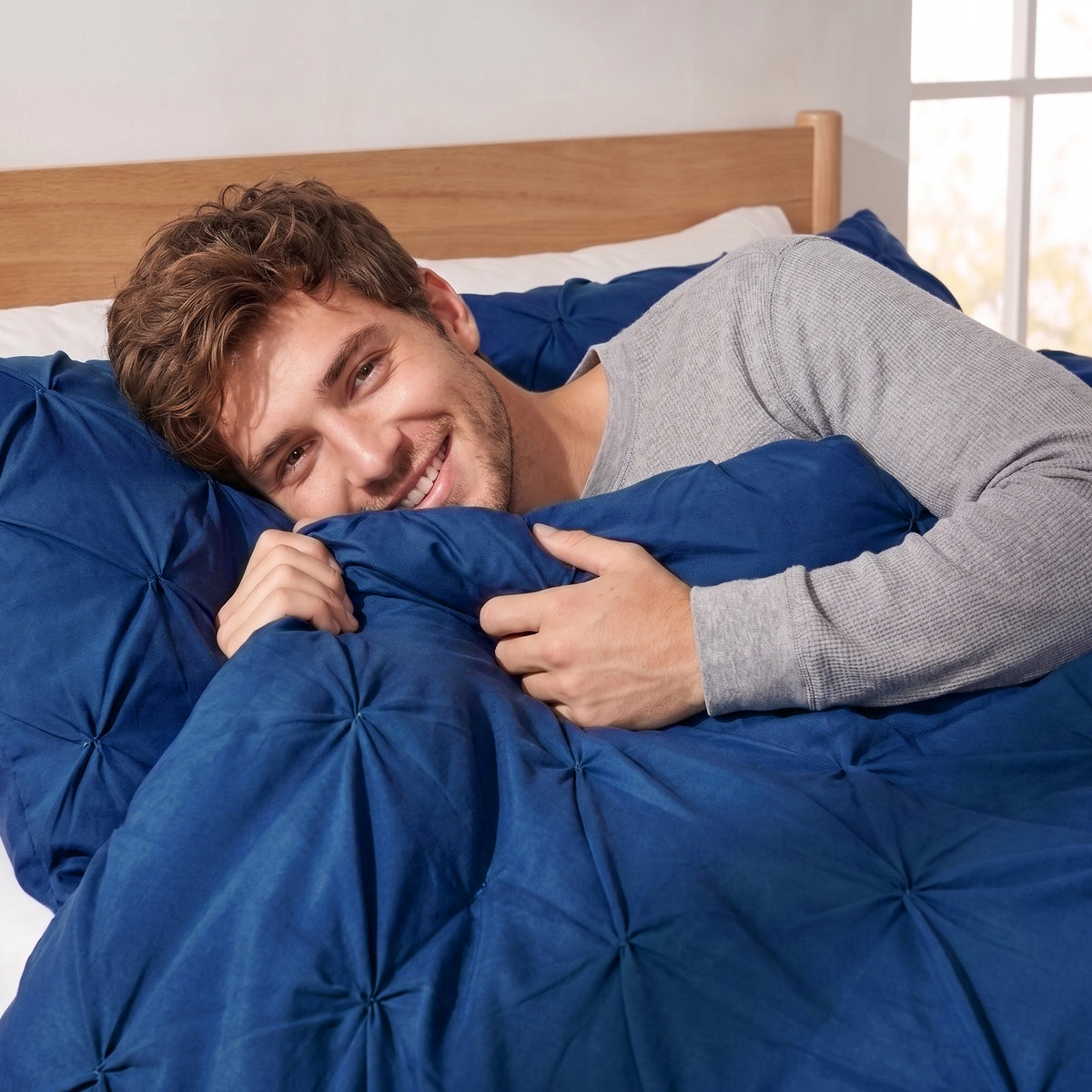 Pinch Pleated Pintuck Pattern, 3-Piece Duvet Cover Set - Features Corner Ties