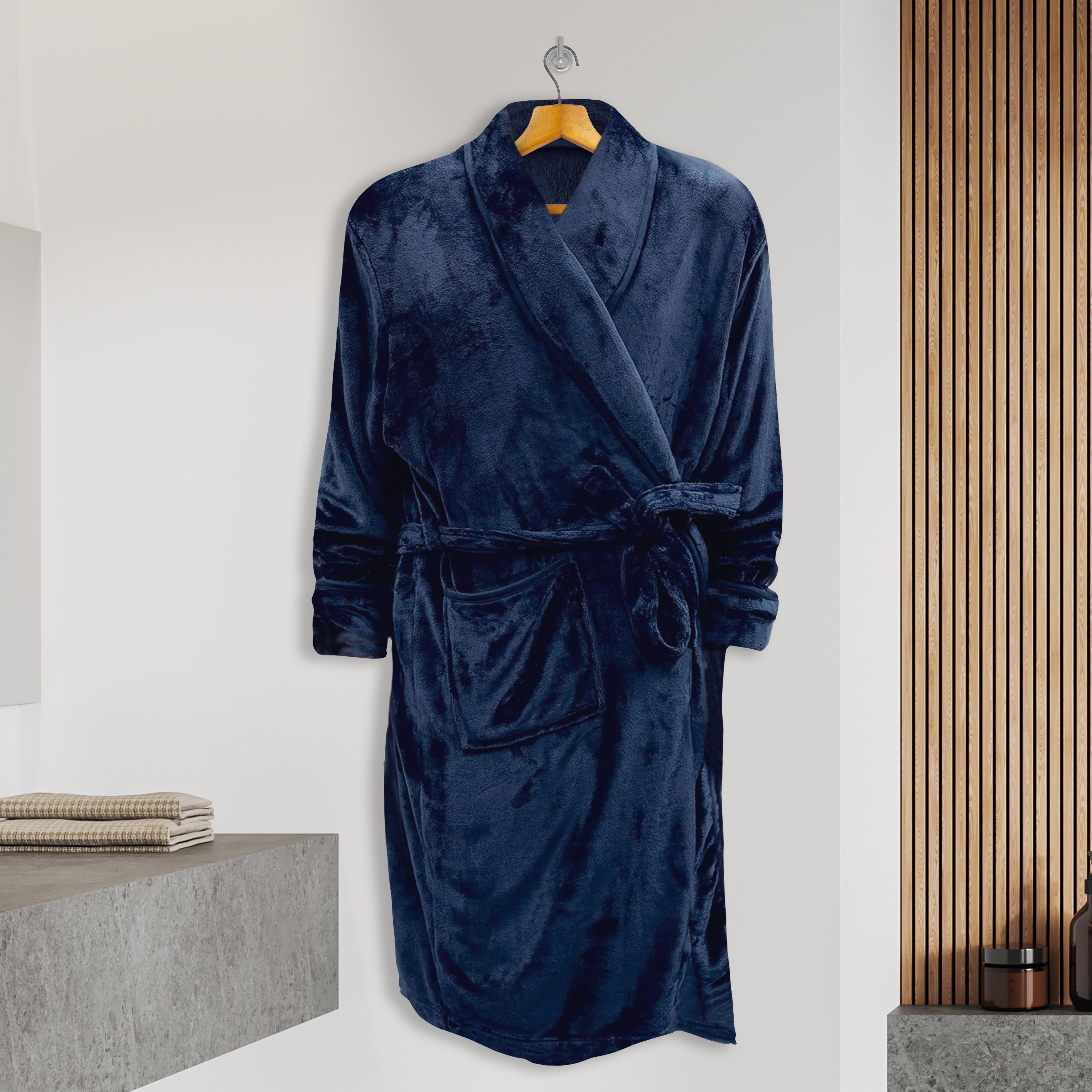 Men Shawl Collar Velvet Fleece Long Bathrobe
