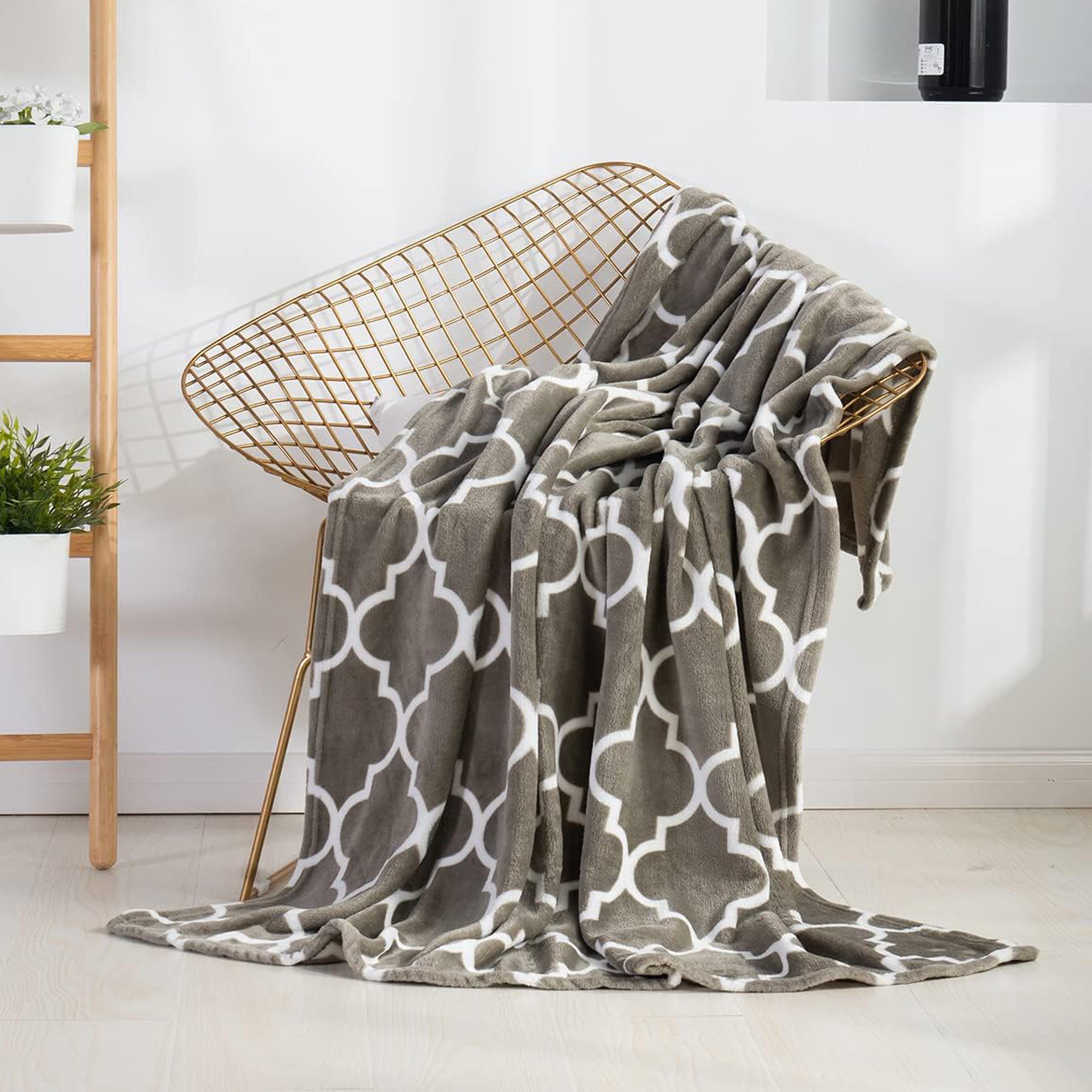 Plush All Season Lightweight Throw Blanket - 50 x 60 inches
