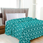 Cube Printed Velour Fleece Blanket - Geometric Design Velvety Feel