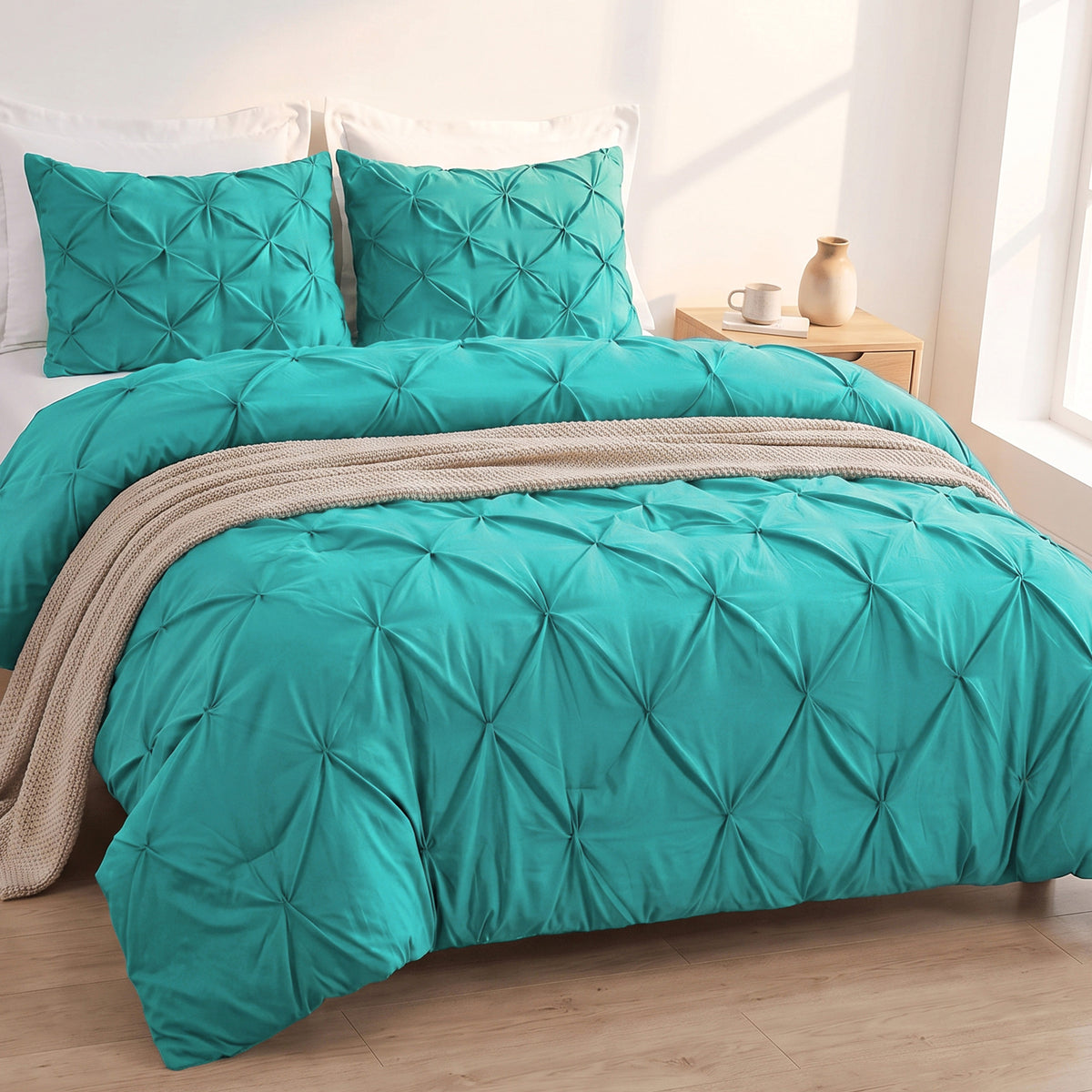 Pinch Pleated Pintuck Pattern, 3-Piece Duvet Cover Set - Features Corner Ties