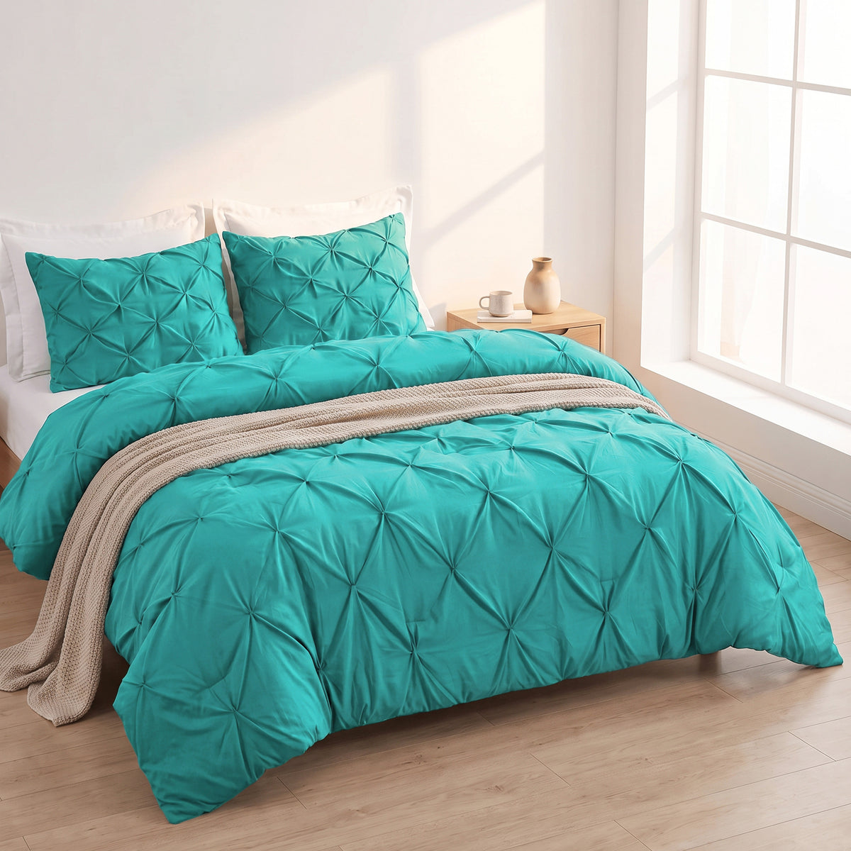 Pinch Pleated Pintuck Pattern, 3-Piece Duvet Cover Set - Features Corner Ties
