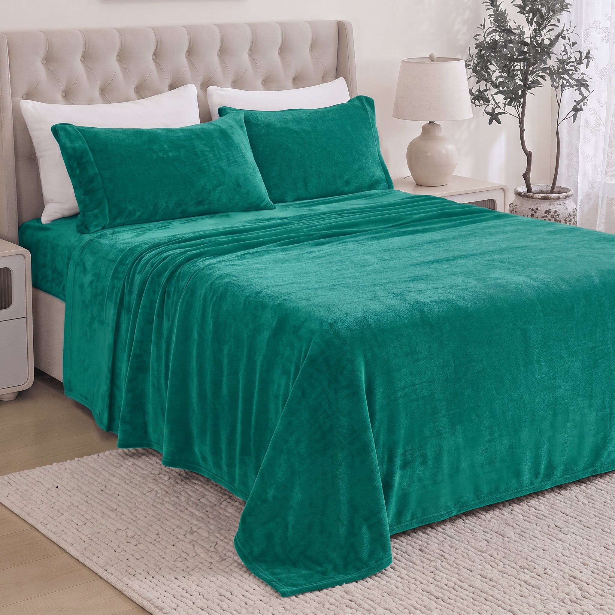 4-Piece Velvet Plush Flannel Sheet Set