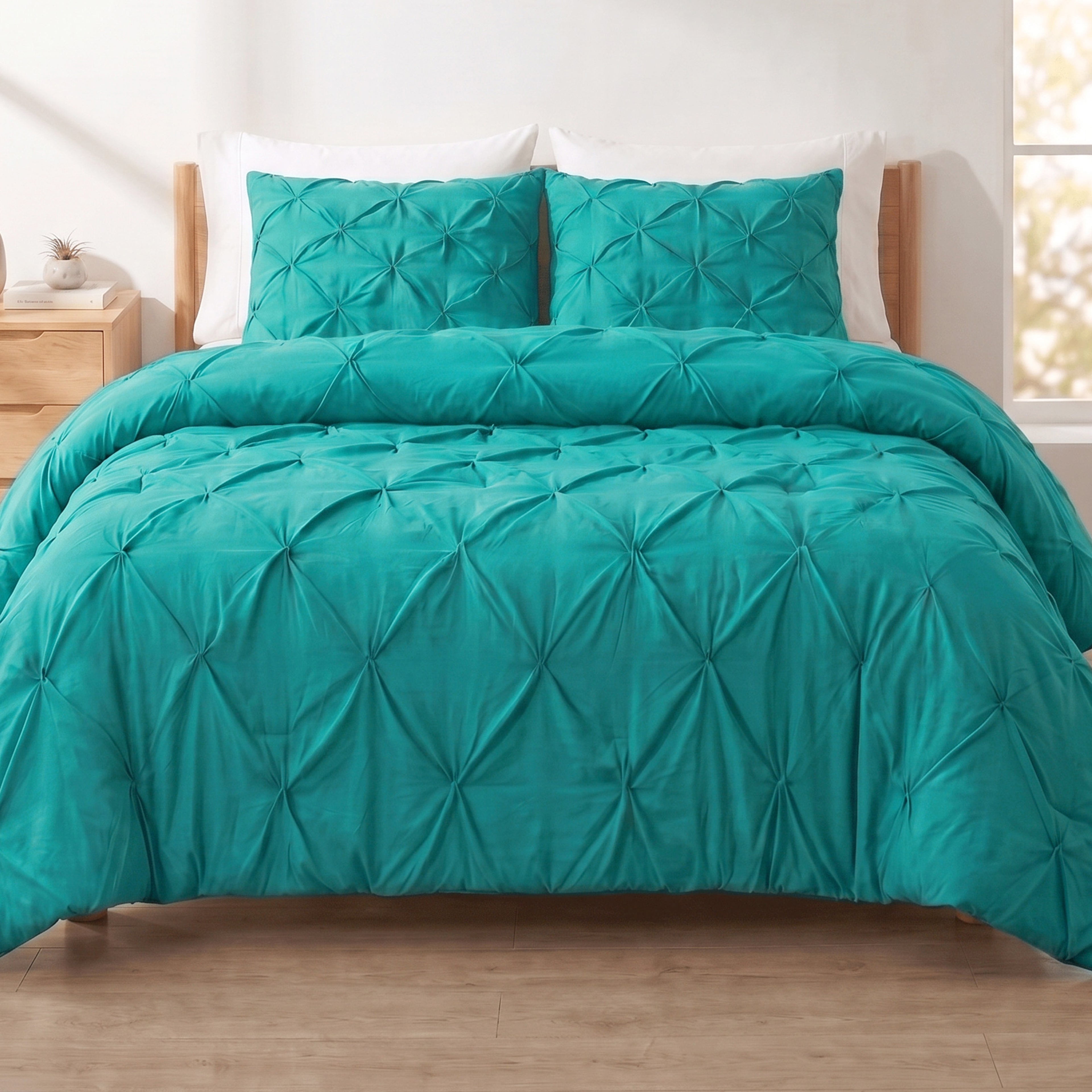 Pinch Pleated Pintuck Pattern, 3-Piece Duvet Cover Set - Features Corner Ties