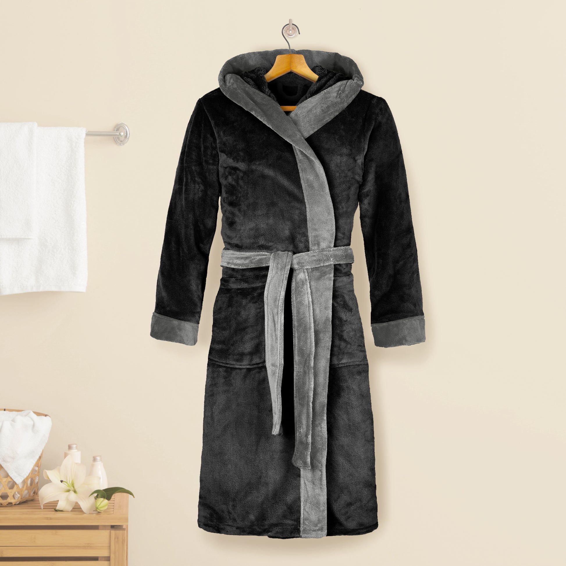 Hooded Bathrobe Full Length Fluffy Dressing Gown Elegant Comfort Women Hooded Velvet Fleece Long Bathrobe Black/Gray X-Large Hooded Bathrobe Full Length Fluffy Dressing Gown Elegant Comfort Women Hooded Velvet Fleece Long Bathrobe Black/Gray X-Large
