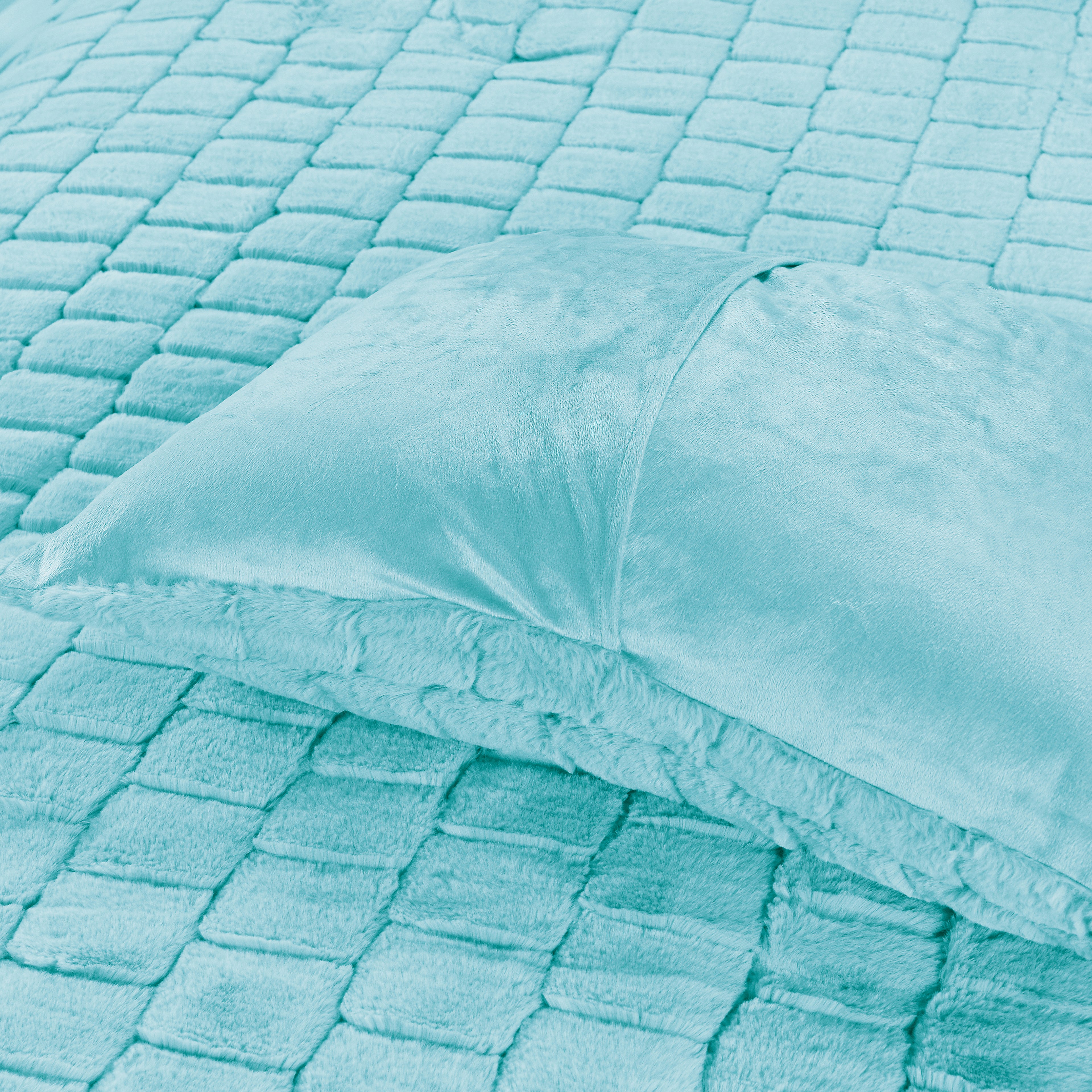 Fluffy 3-Piece Faux Rabbit Fur Comforter Set