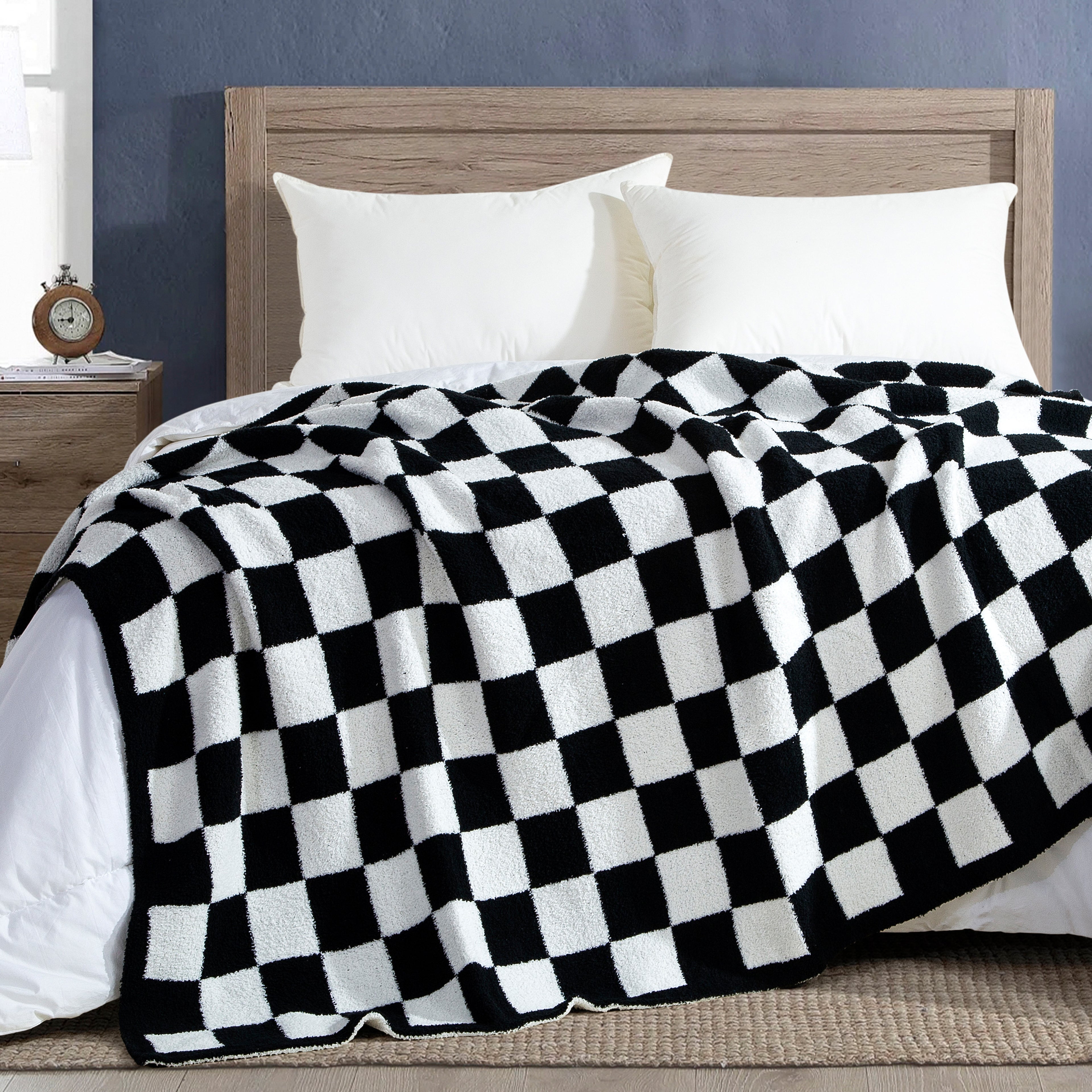 50" x 70"  Ultra Soft Checkered Knitted Throw Blanket