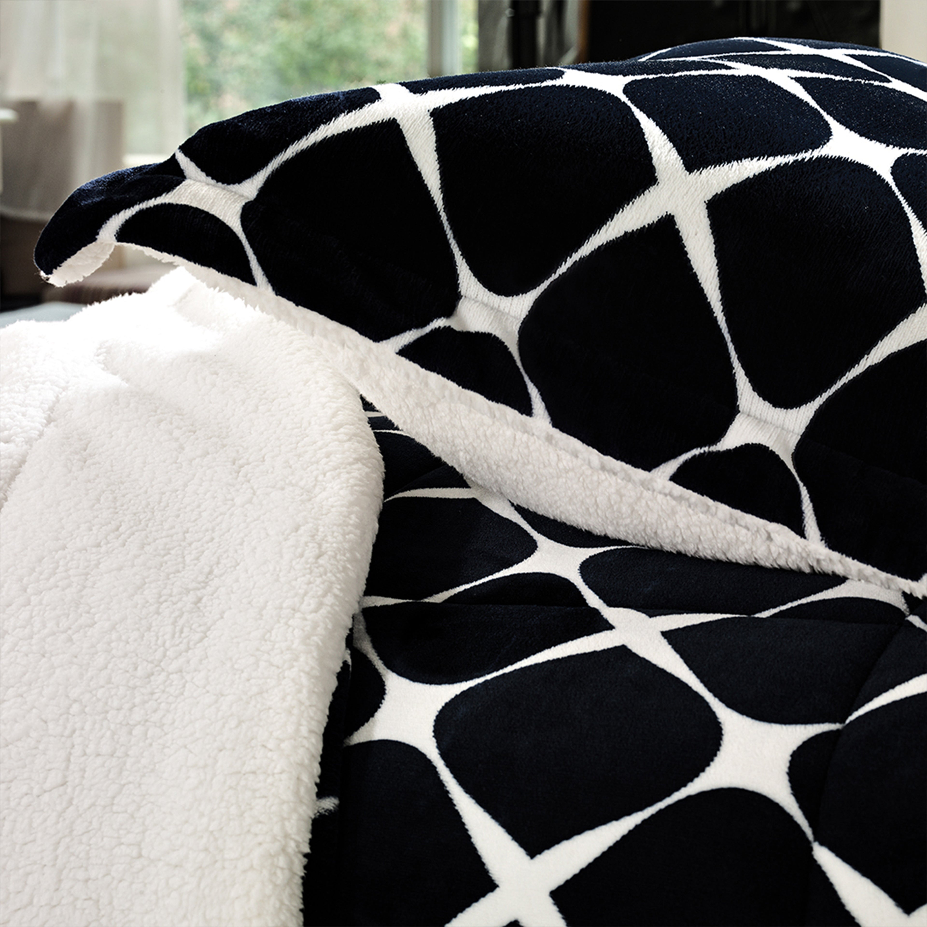 3-Piece Micro-Suede Reversible Sherpa - Bloomingdale Pattern Comforter Set