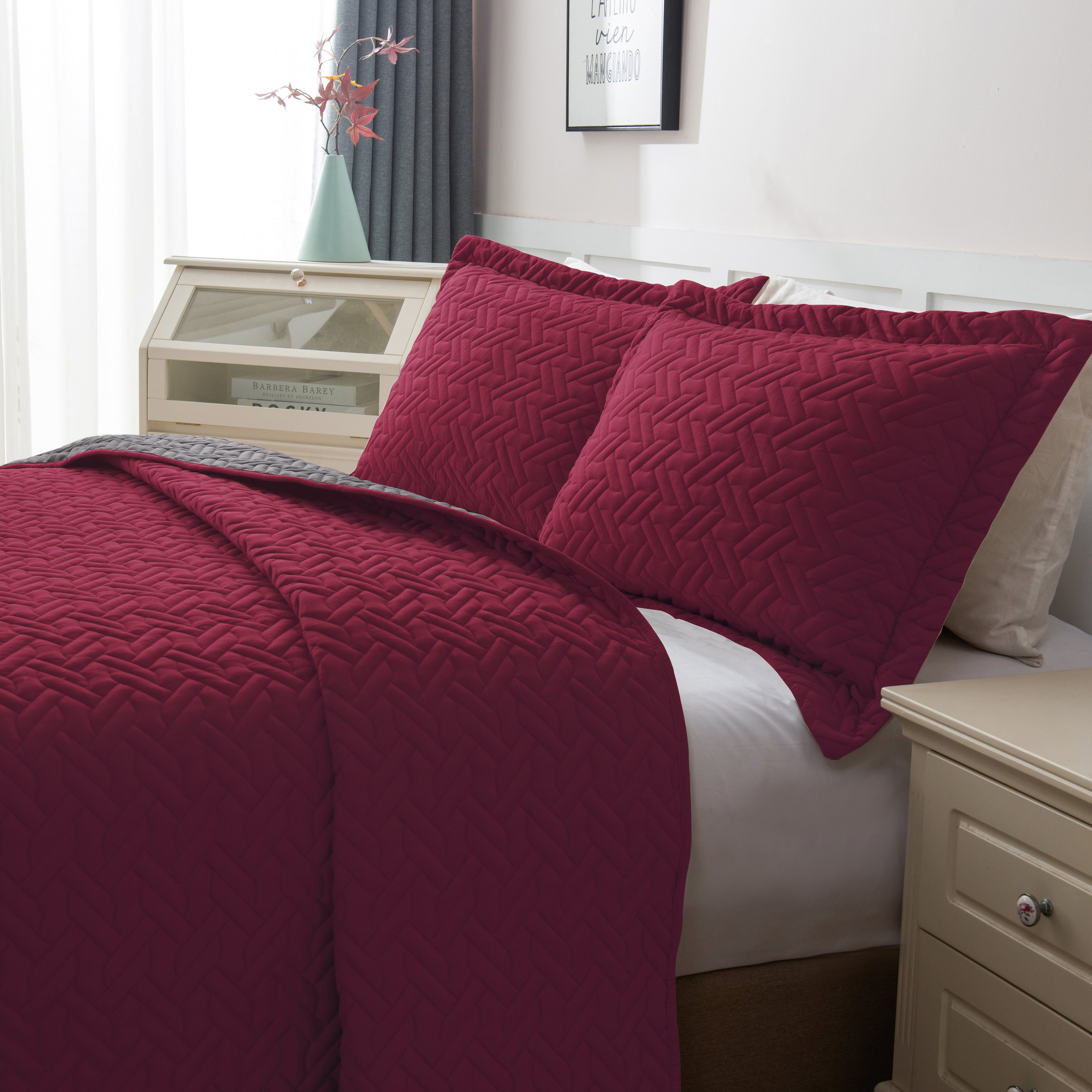 3-Piece Majestic Quilted Reversible Bedspread Coverlet Set