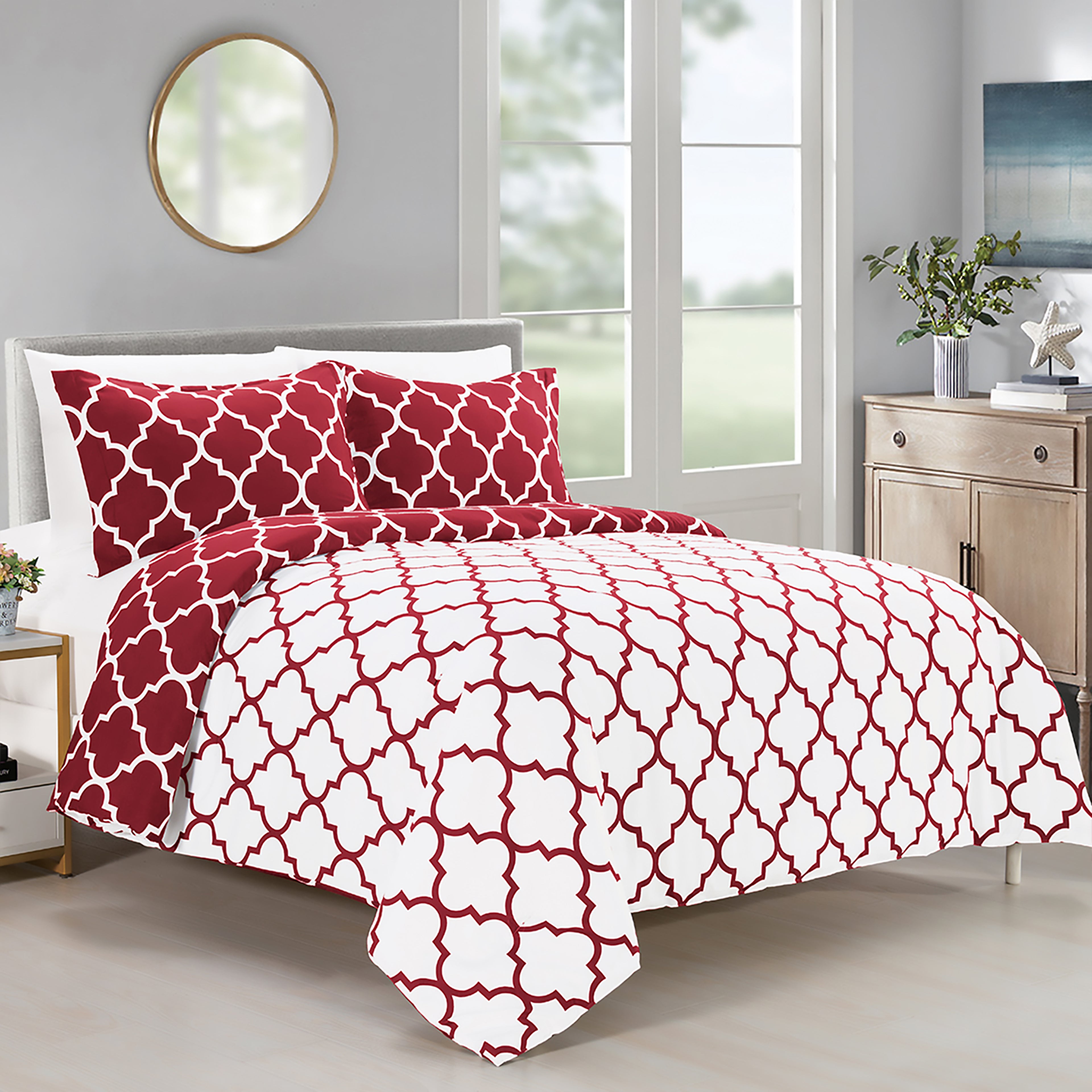 3-Piece Moroccan Trellis Reversible Comforter Set
