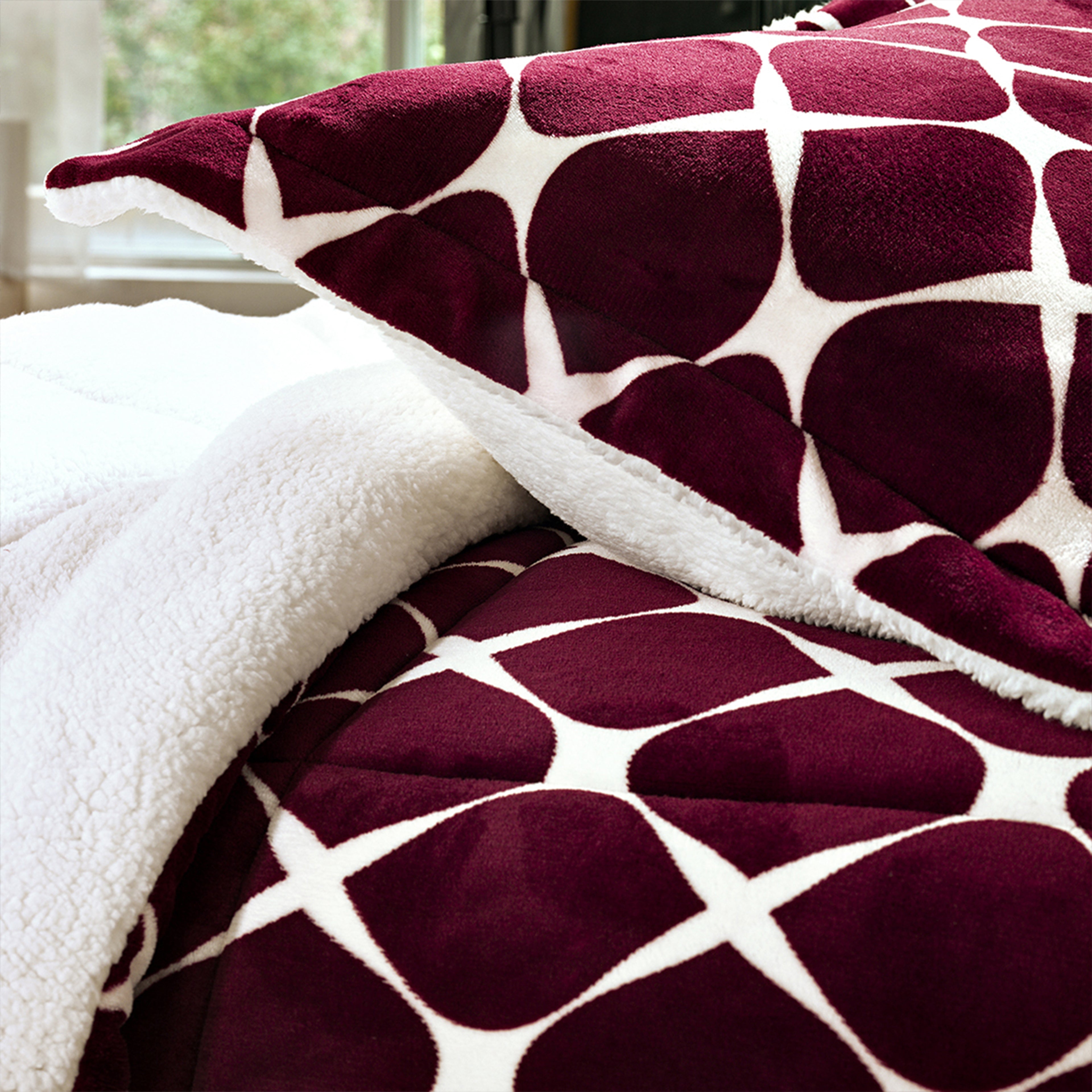 3-Piece Micro-Suede Reversible Sherpa - Bloomingdale Pattern Comforter Set