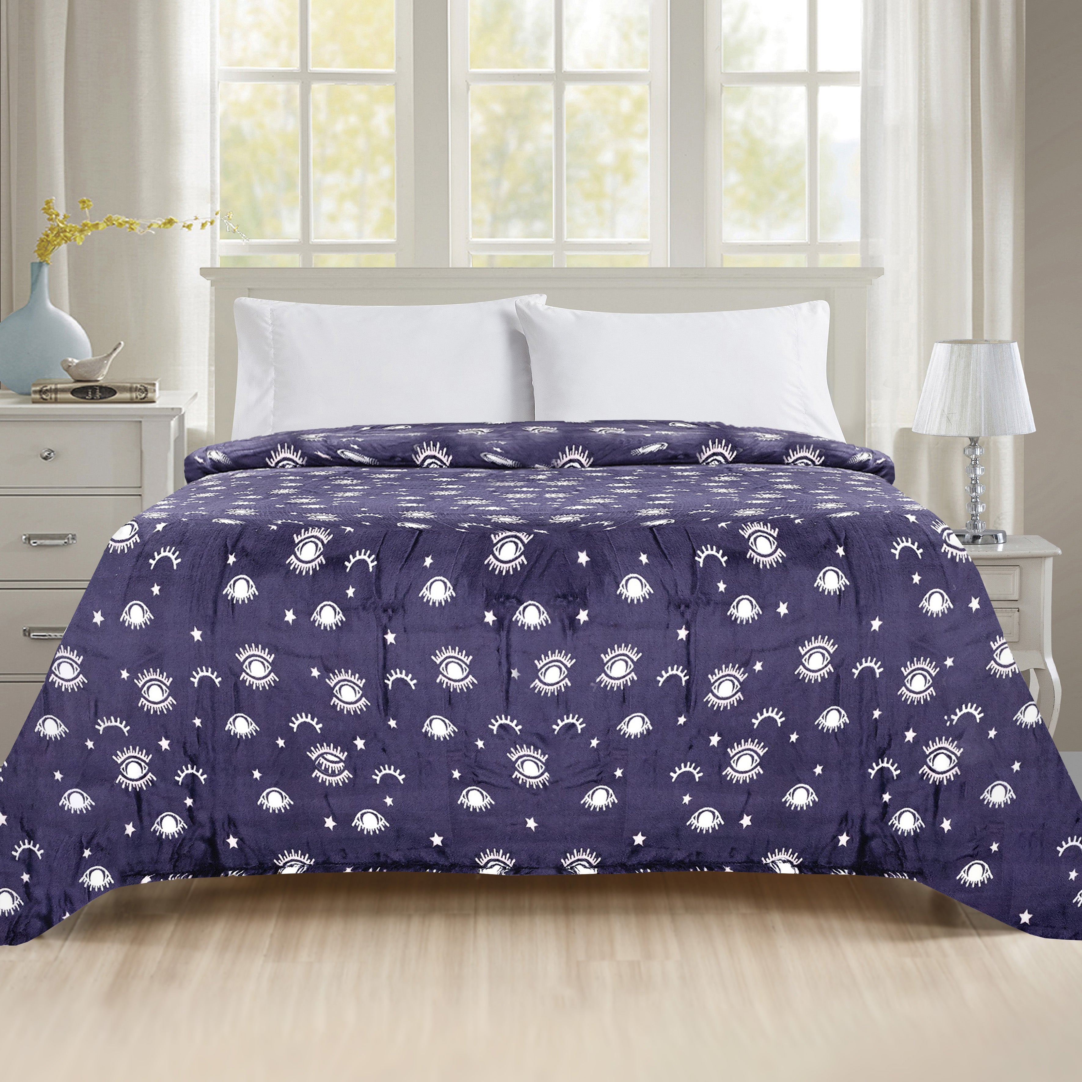 Printed Bed or Oversized Couch Blanket - Lightweight for All Season Warmth