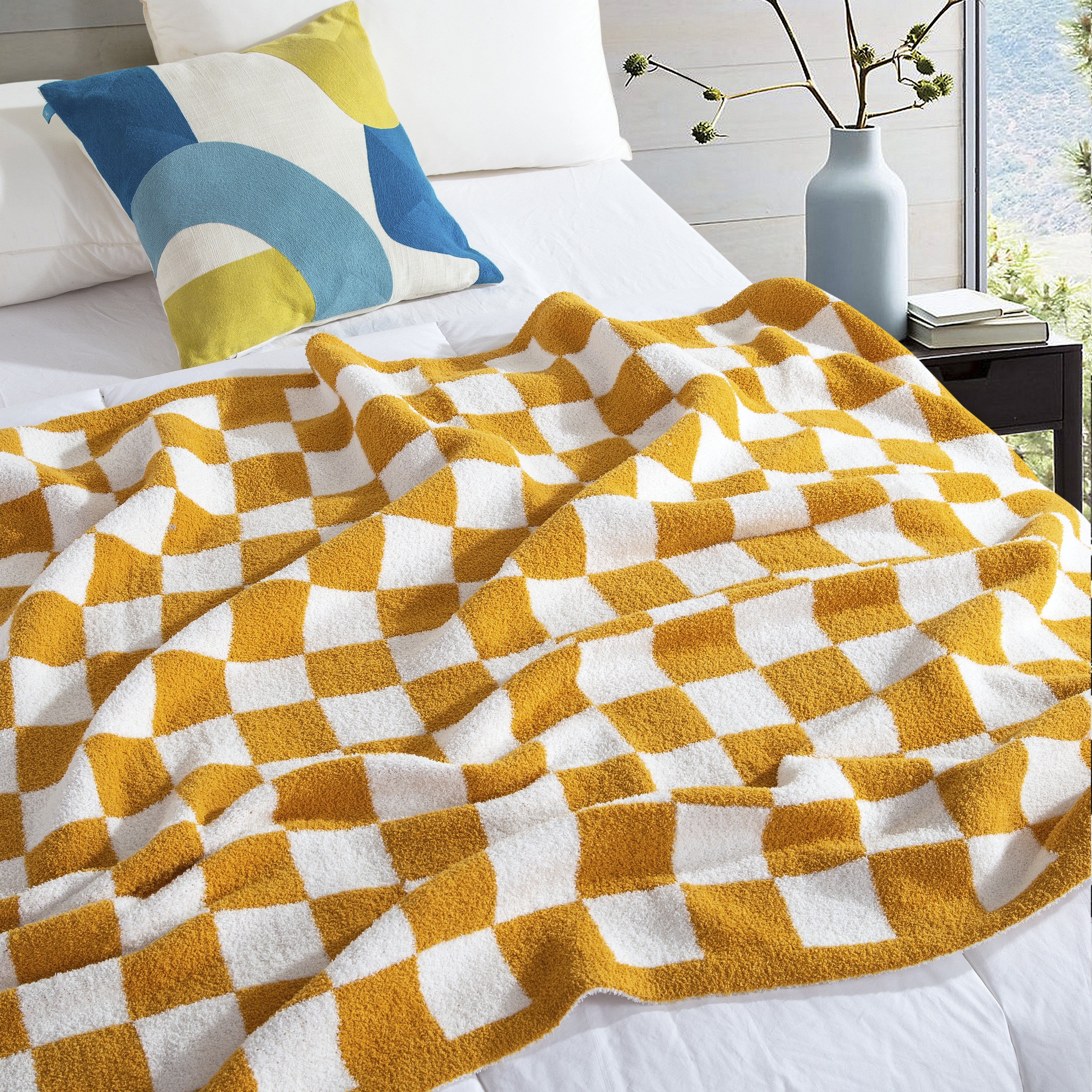 50" x 70"  Ultra Soft Checkered Knitted Throw Blanket