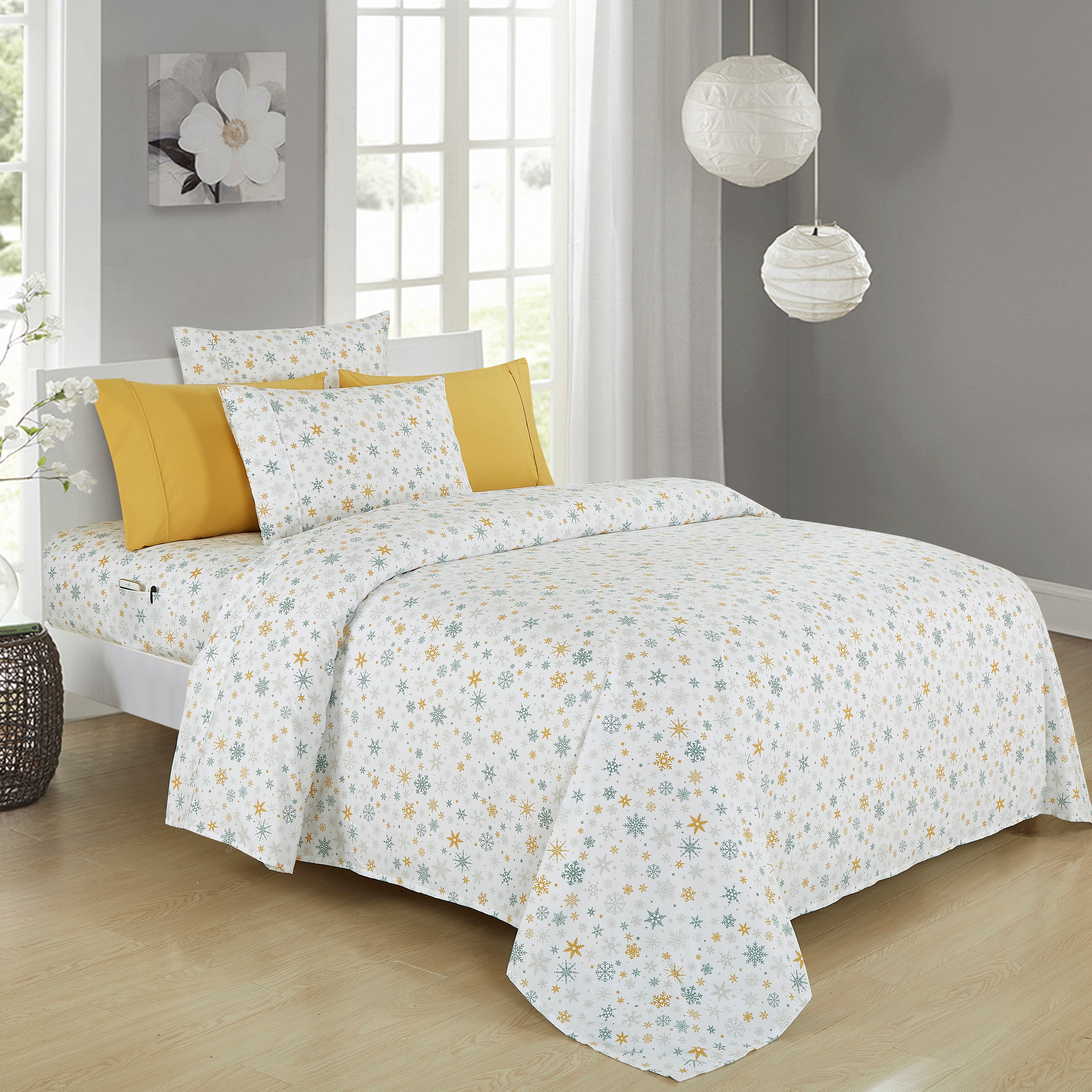 6-Piece Christmas & Holiday Sheet Set - Soft as a Hotel Premium Quality