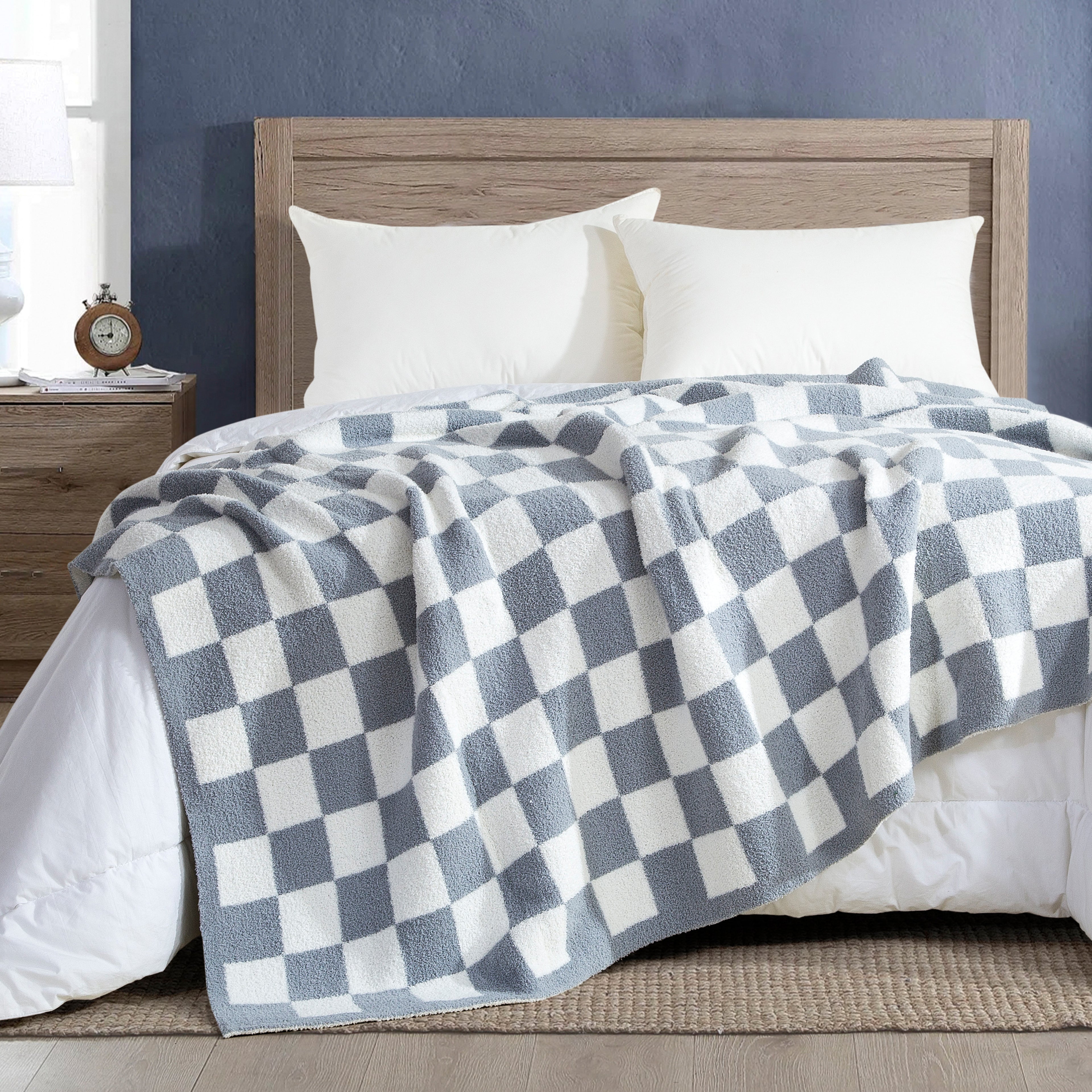 50" x 70"  Ultra Soft Checkered Knitted Throw Blanket