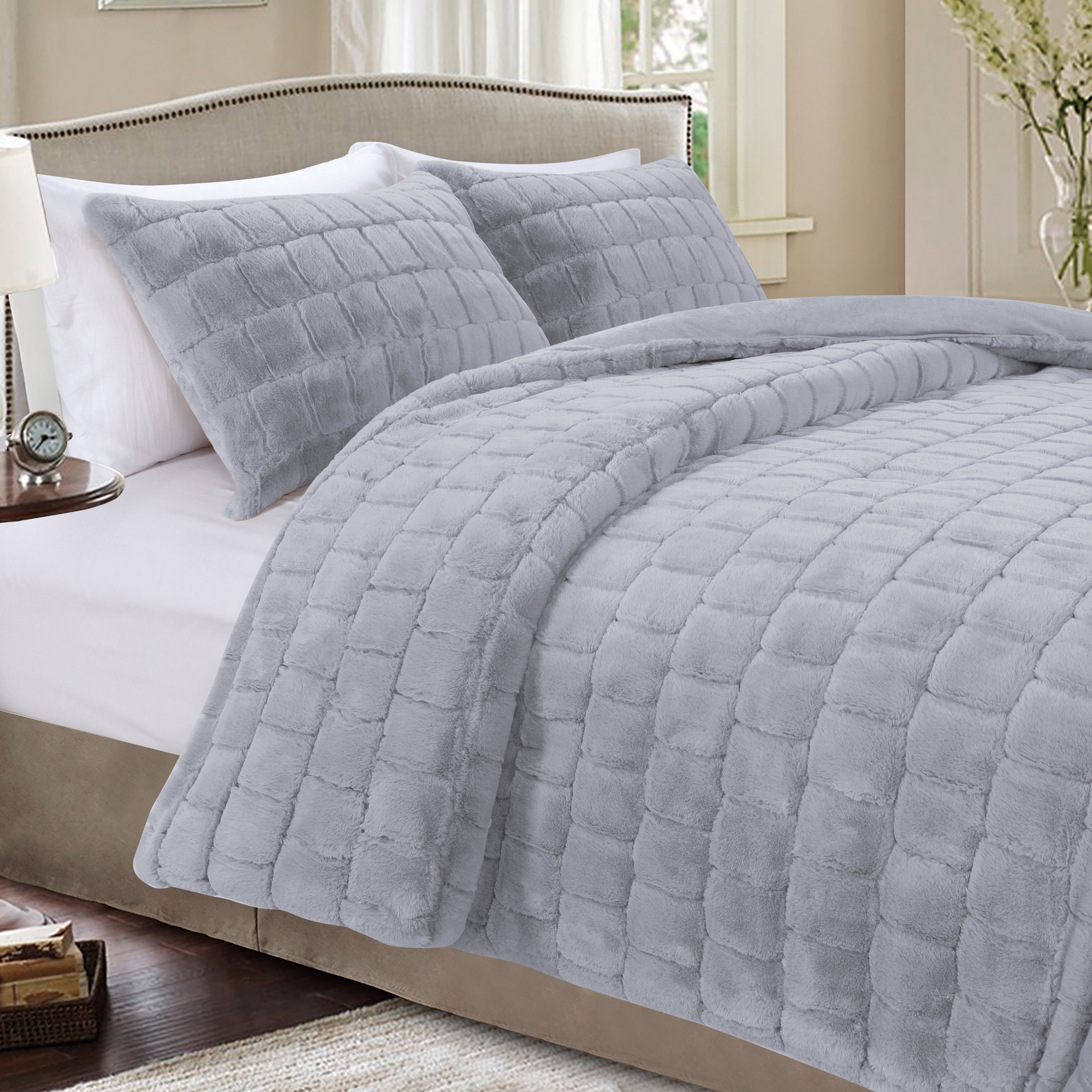 Fluffy 3-Piece Faux Rabbit Fur Comforter Set