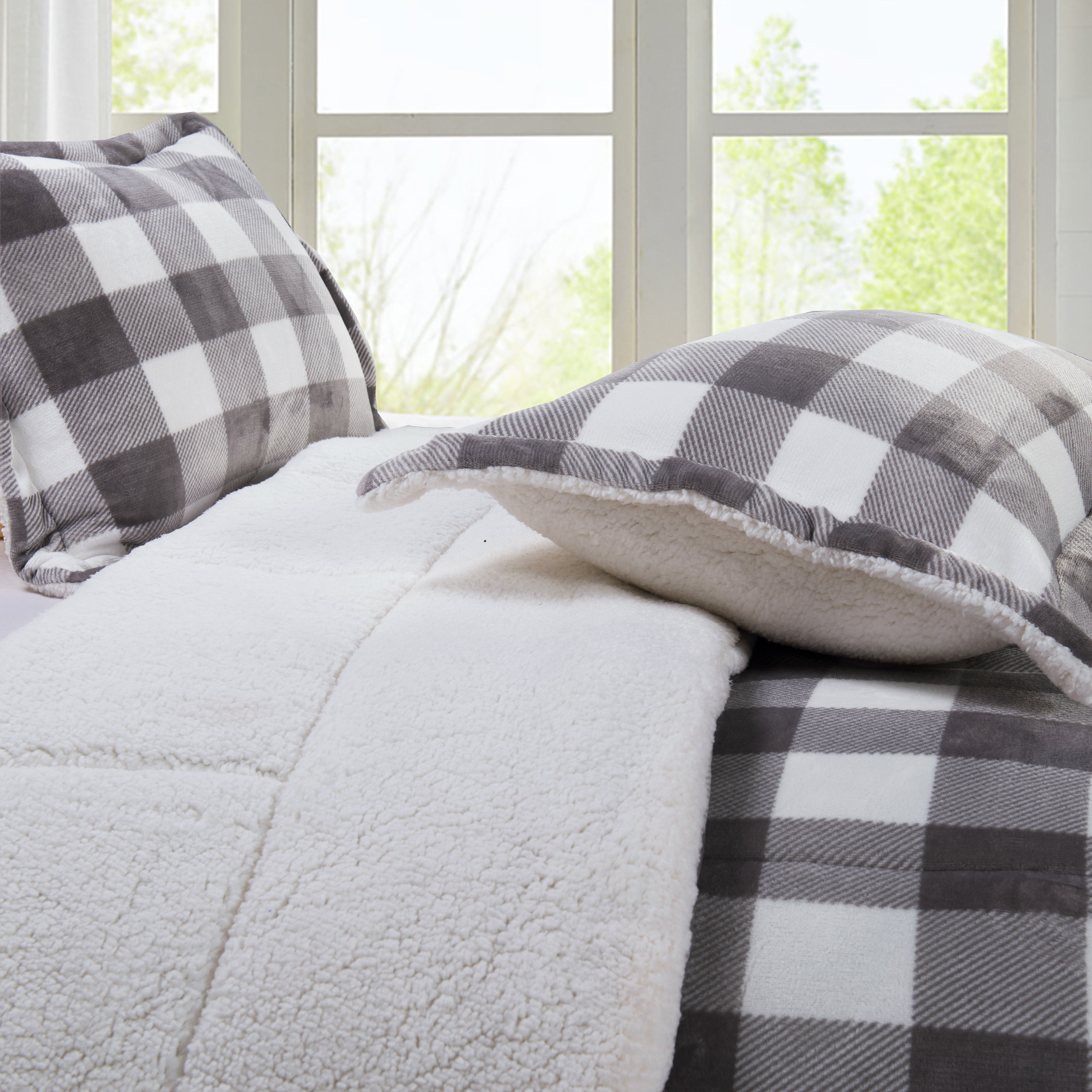 3-Piece Buffalo Micro-Suede Reversible Sherpa - Lodge-Plaid Pattern Comforter Set