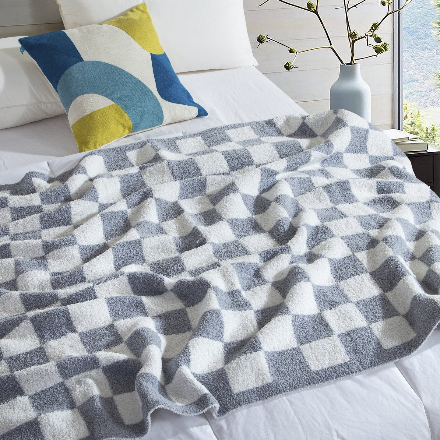 Elegant Comfort 50" x 70"  Ultra Soft Checkered Knitted Throw Blanket