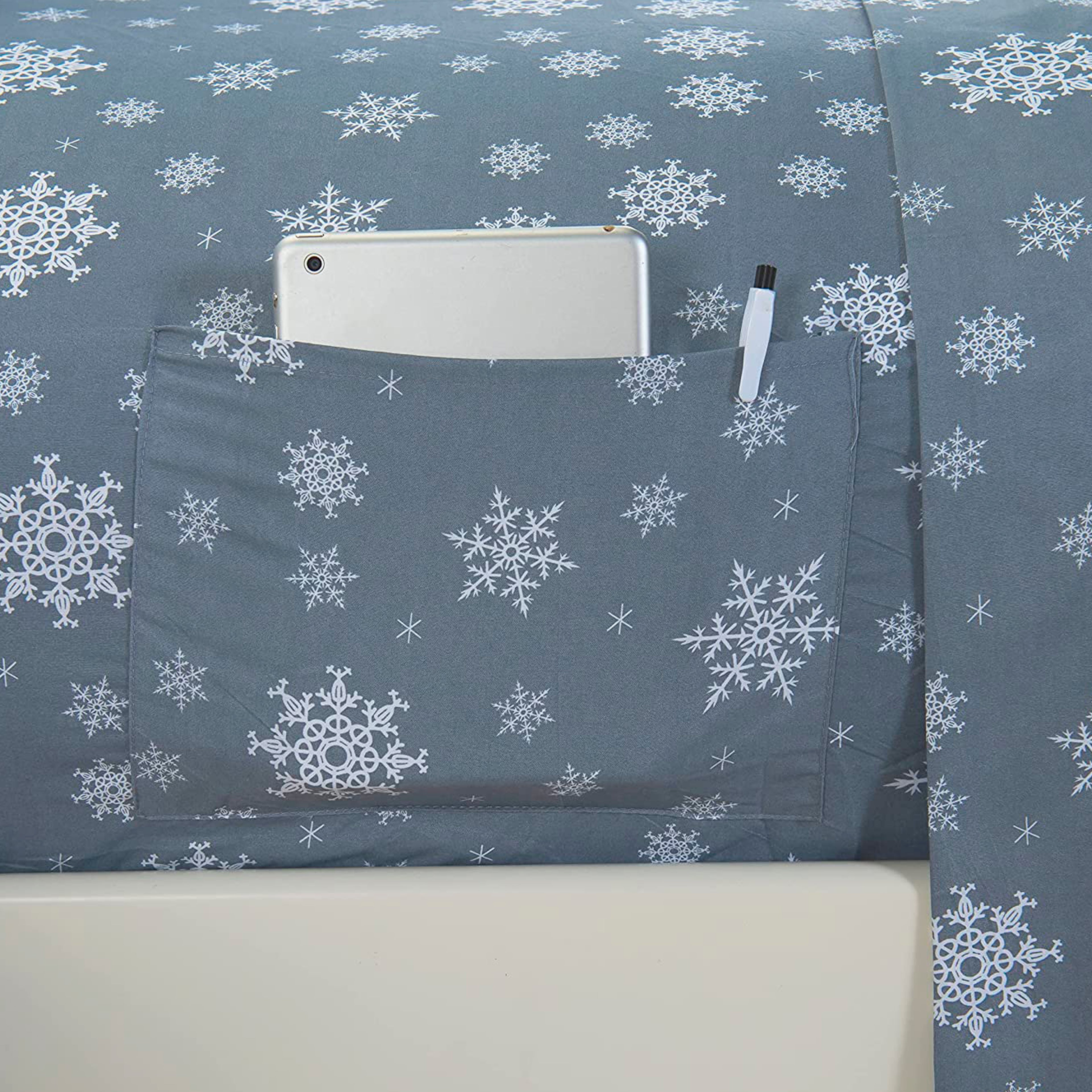 6-Piece Christmas & Holiday Sheet Set - Soft as a Hotel Premium Quality