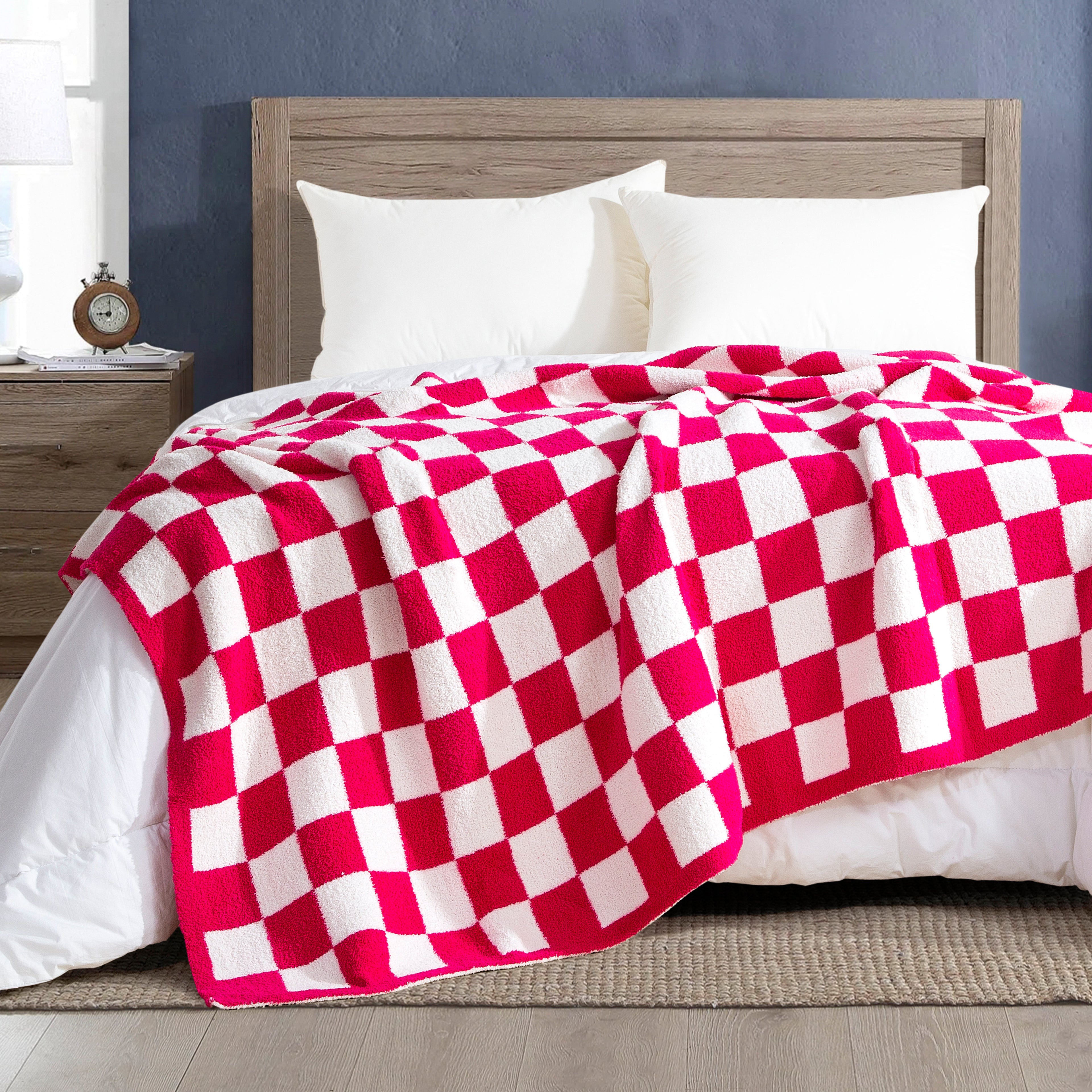 50" x 70"  Ultra Soft Checkered Knitted Throw Blanket