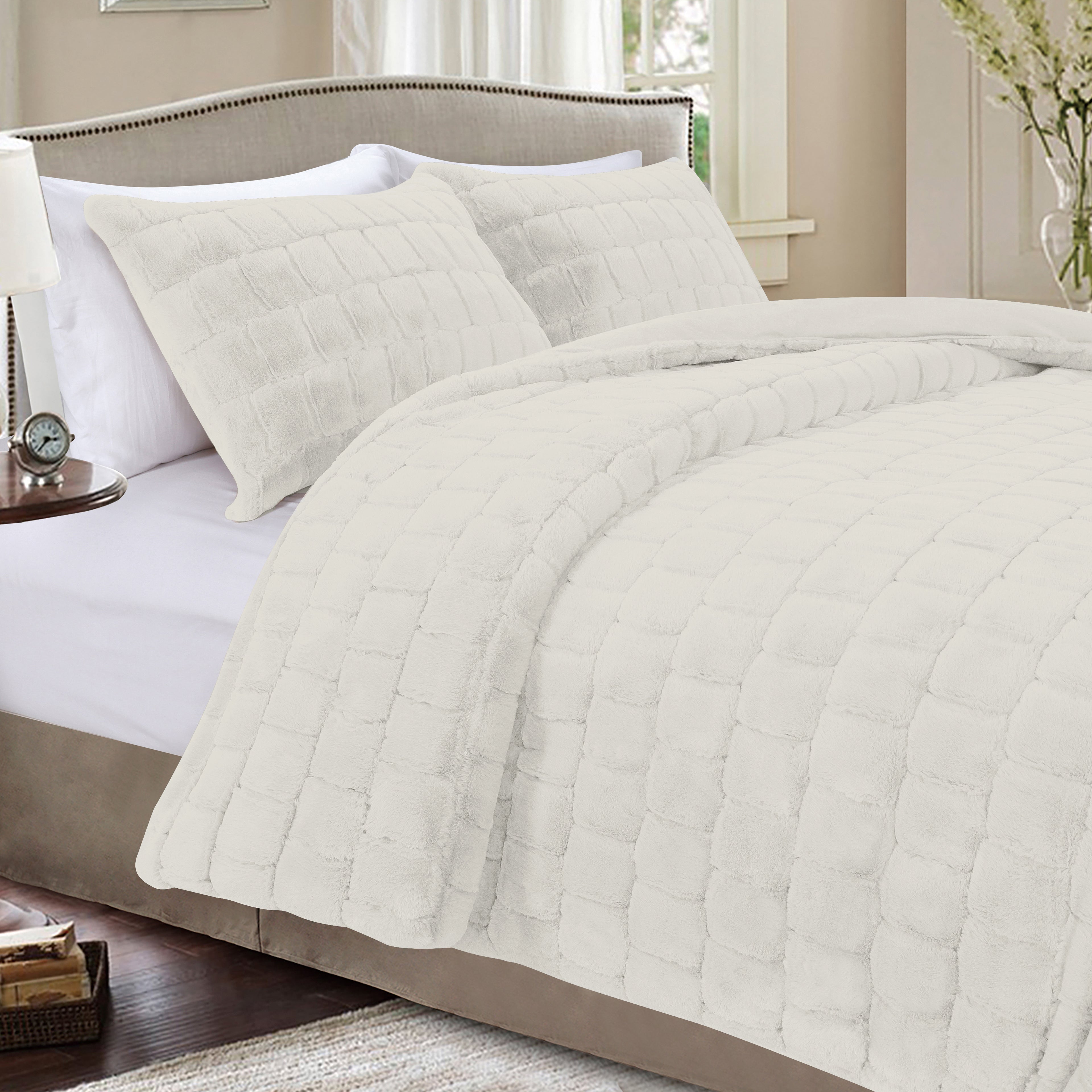 Fluffy 3-Piece Faux Rabbit Fur Comforter Set